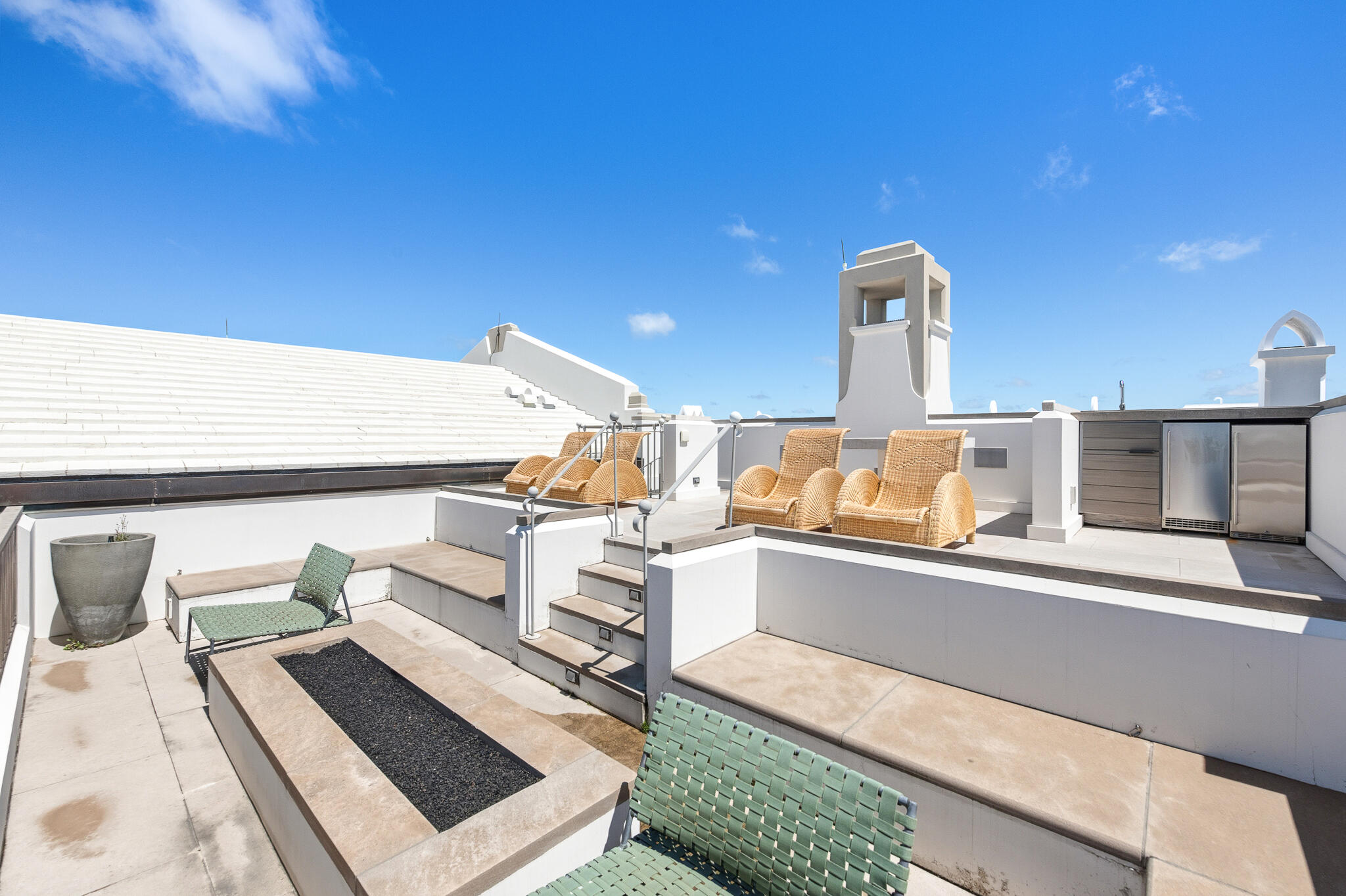 main property photo 60