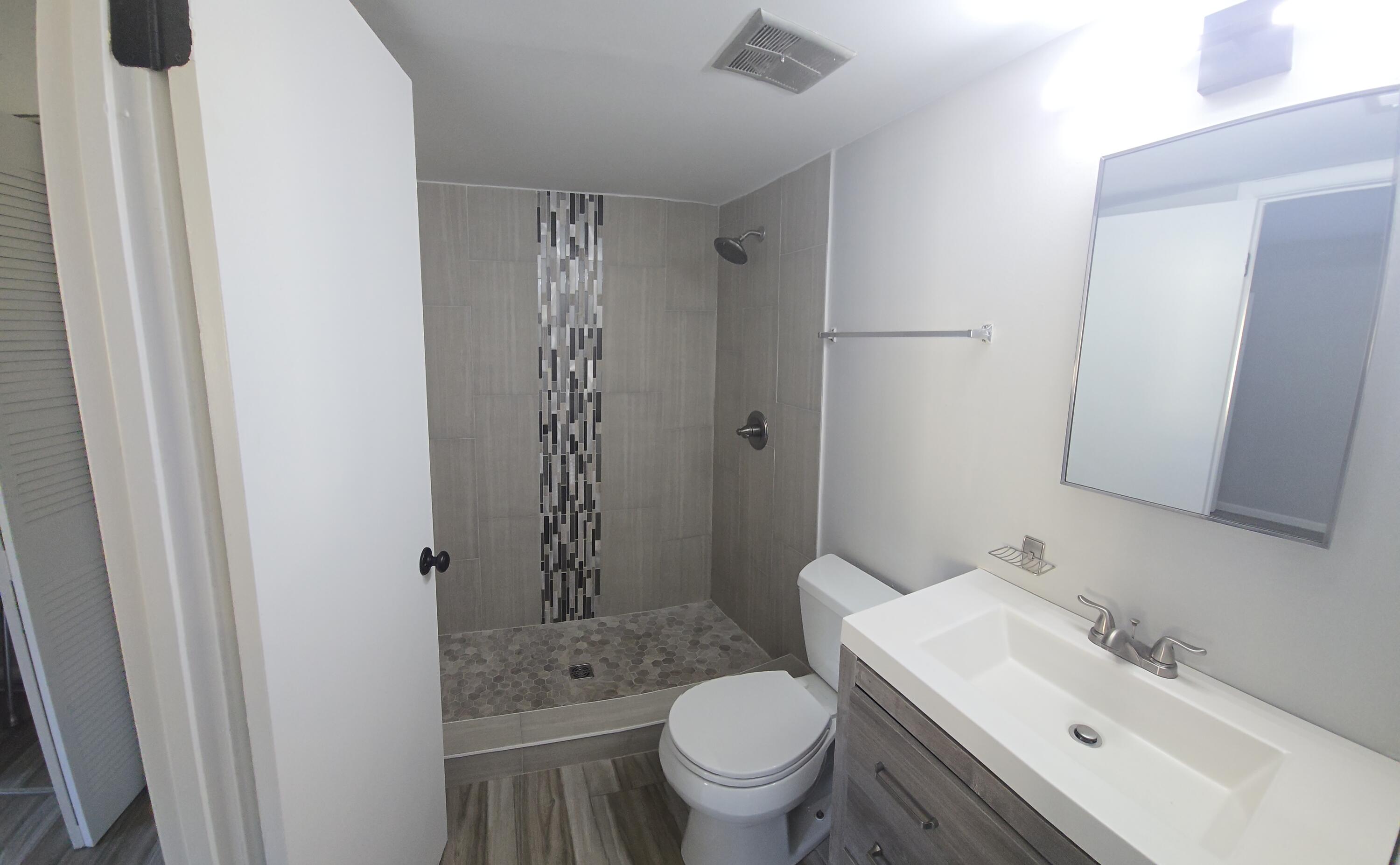 property viewer photo 23