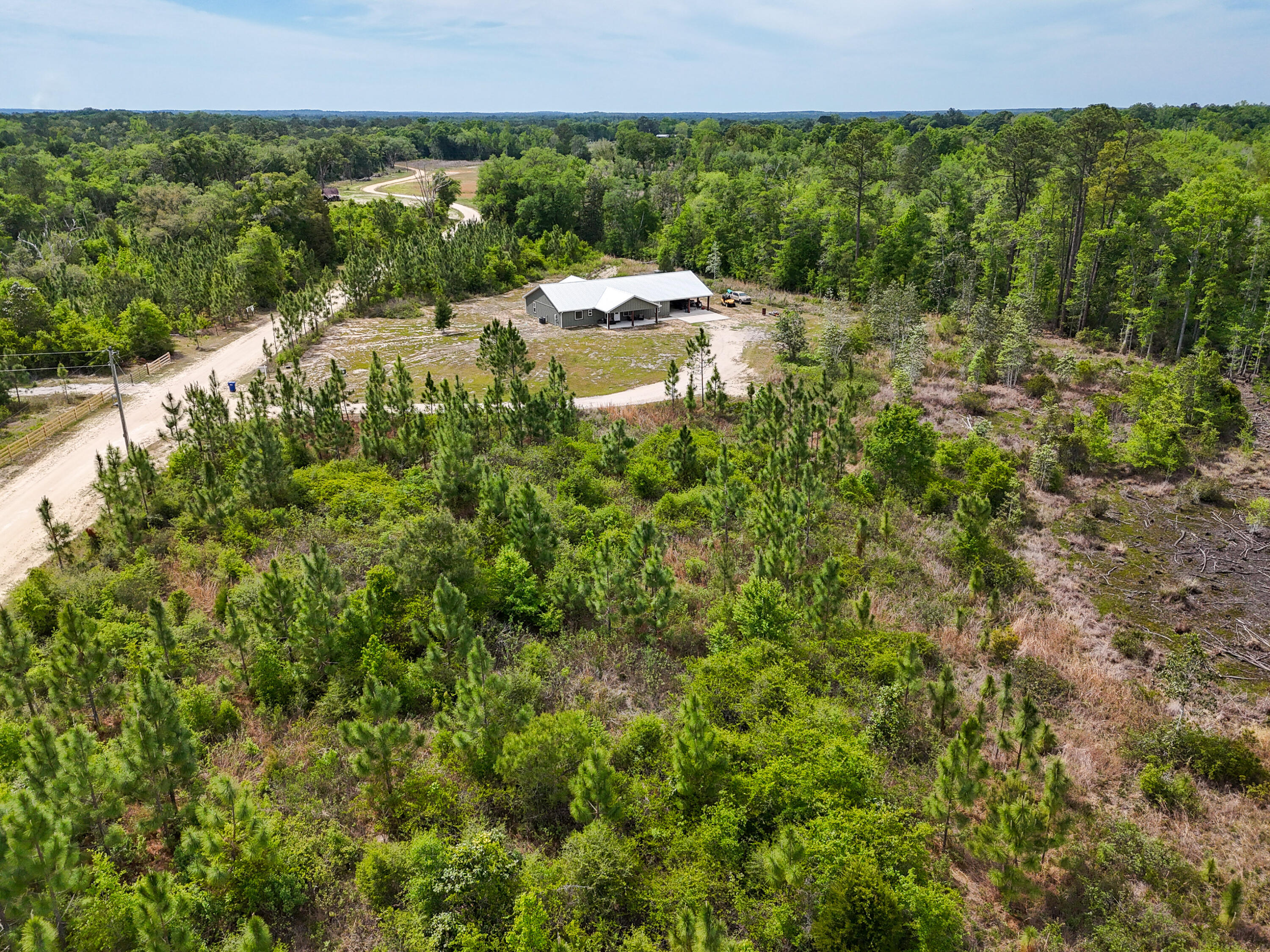 main property photo 35