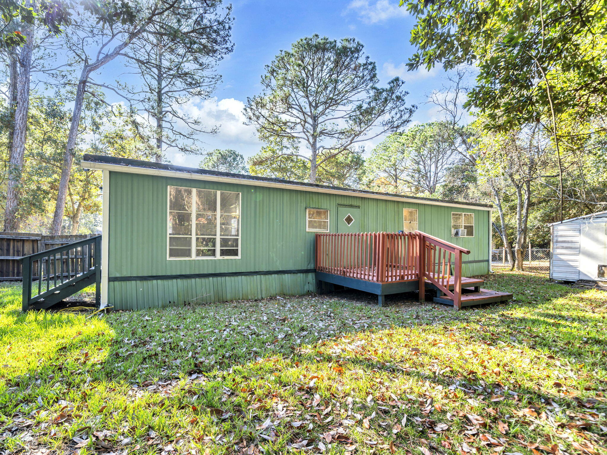 main property photo 30