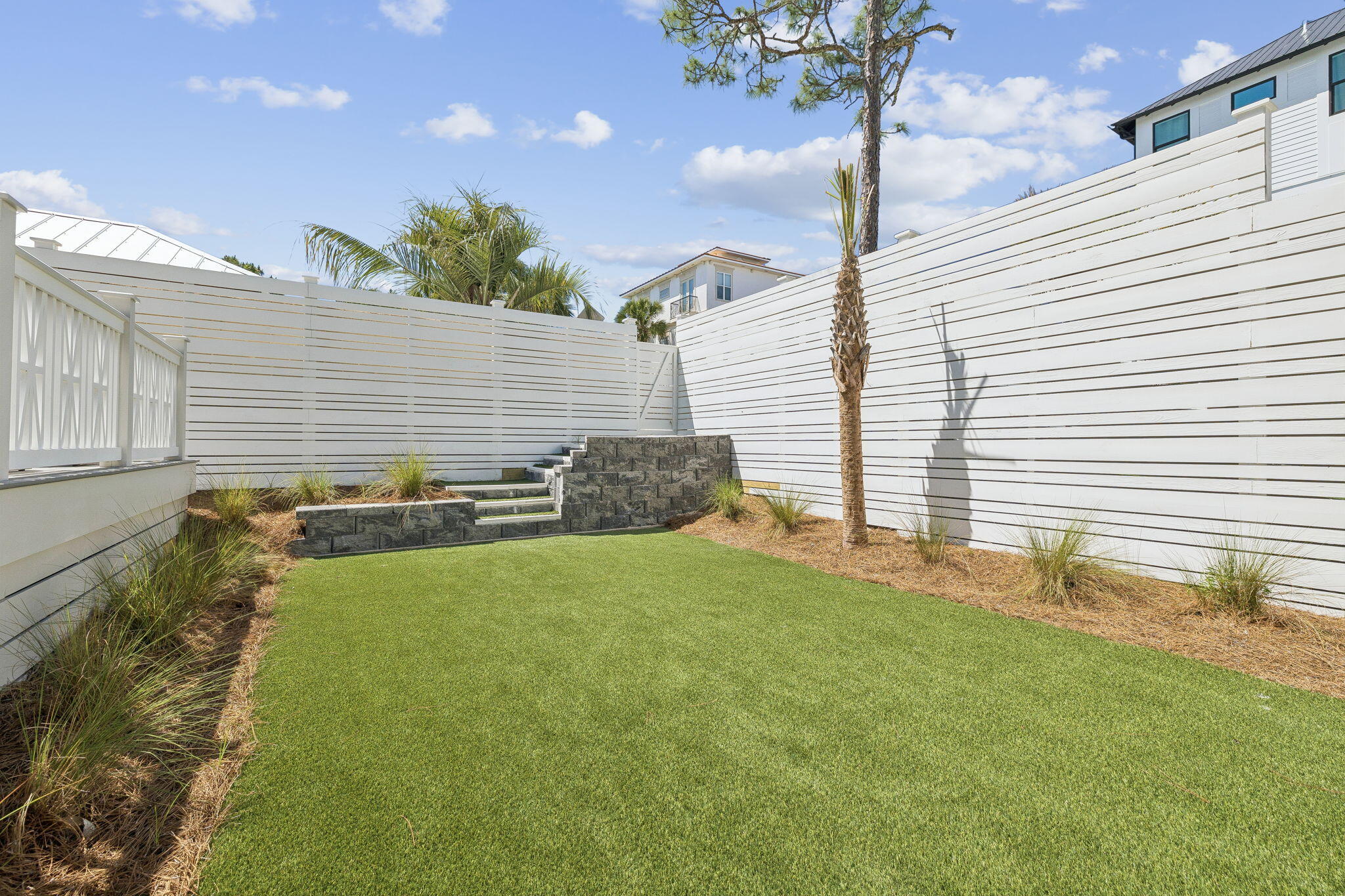 main property photo 75