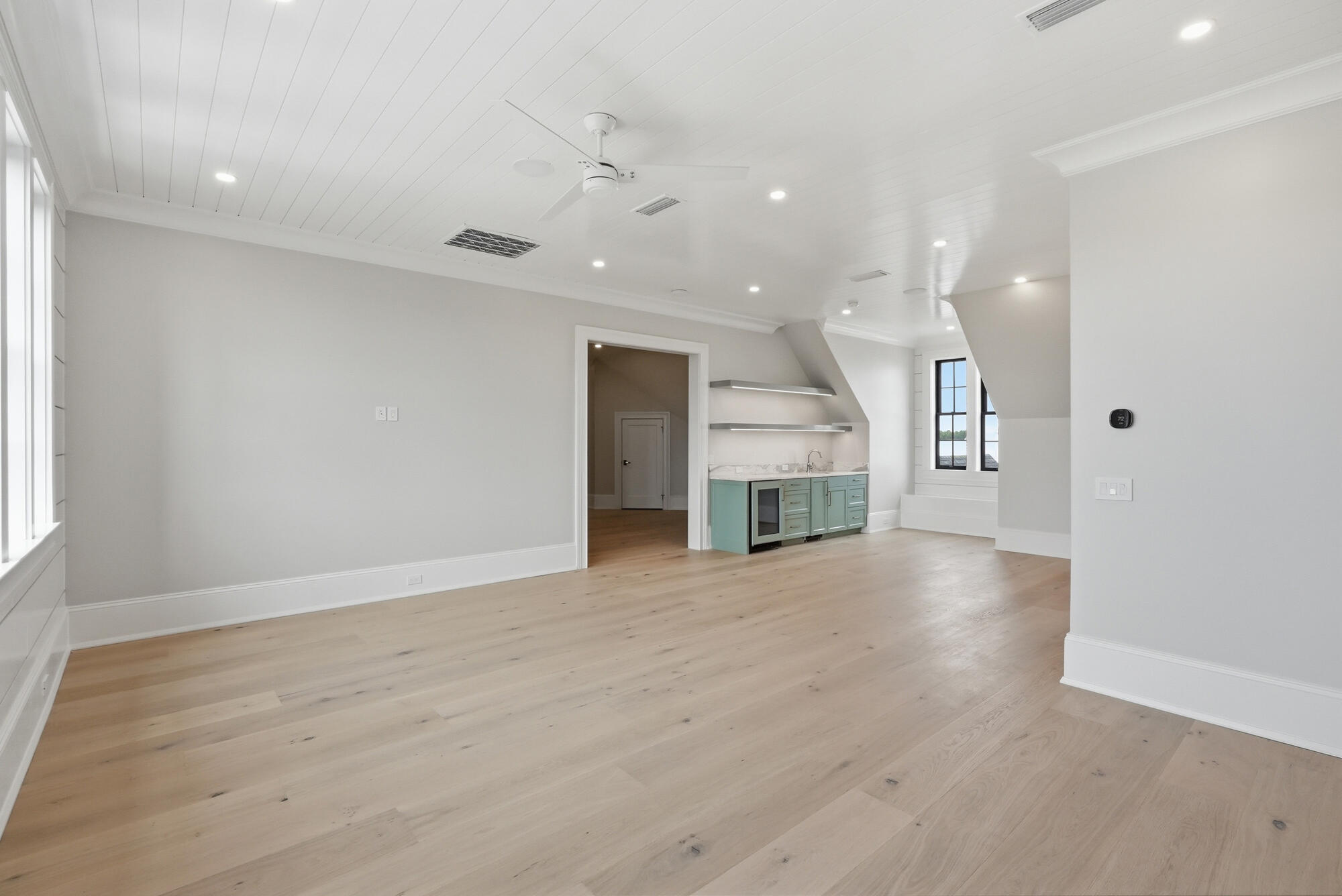 main property photo 78