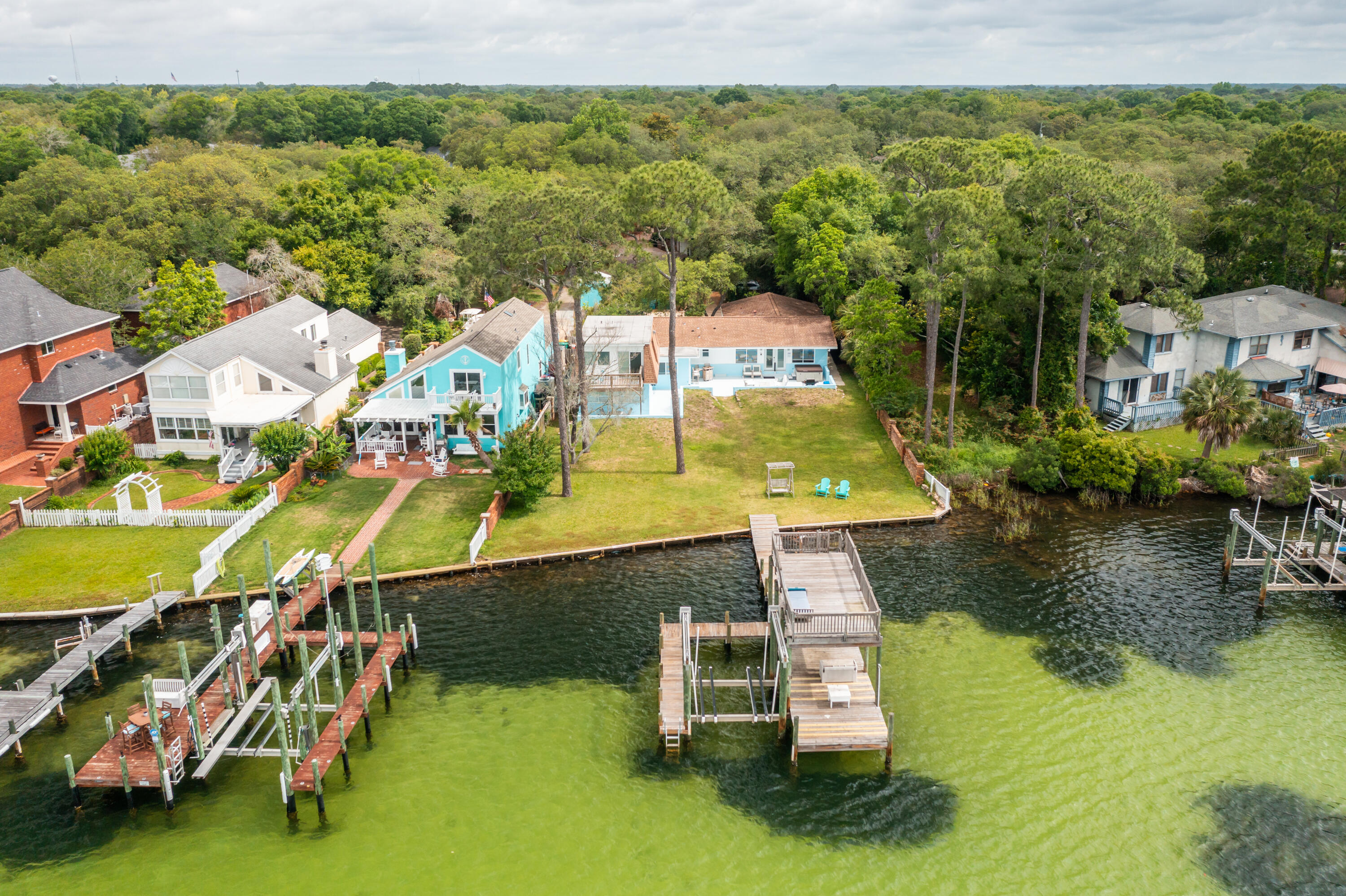 main property photo 31