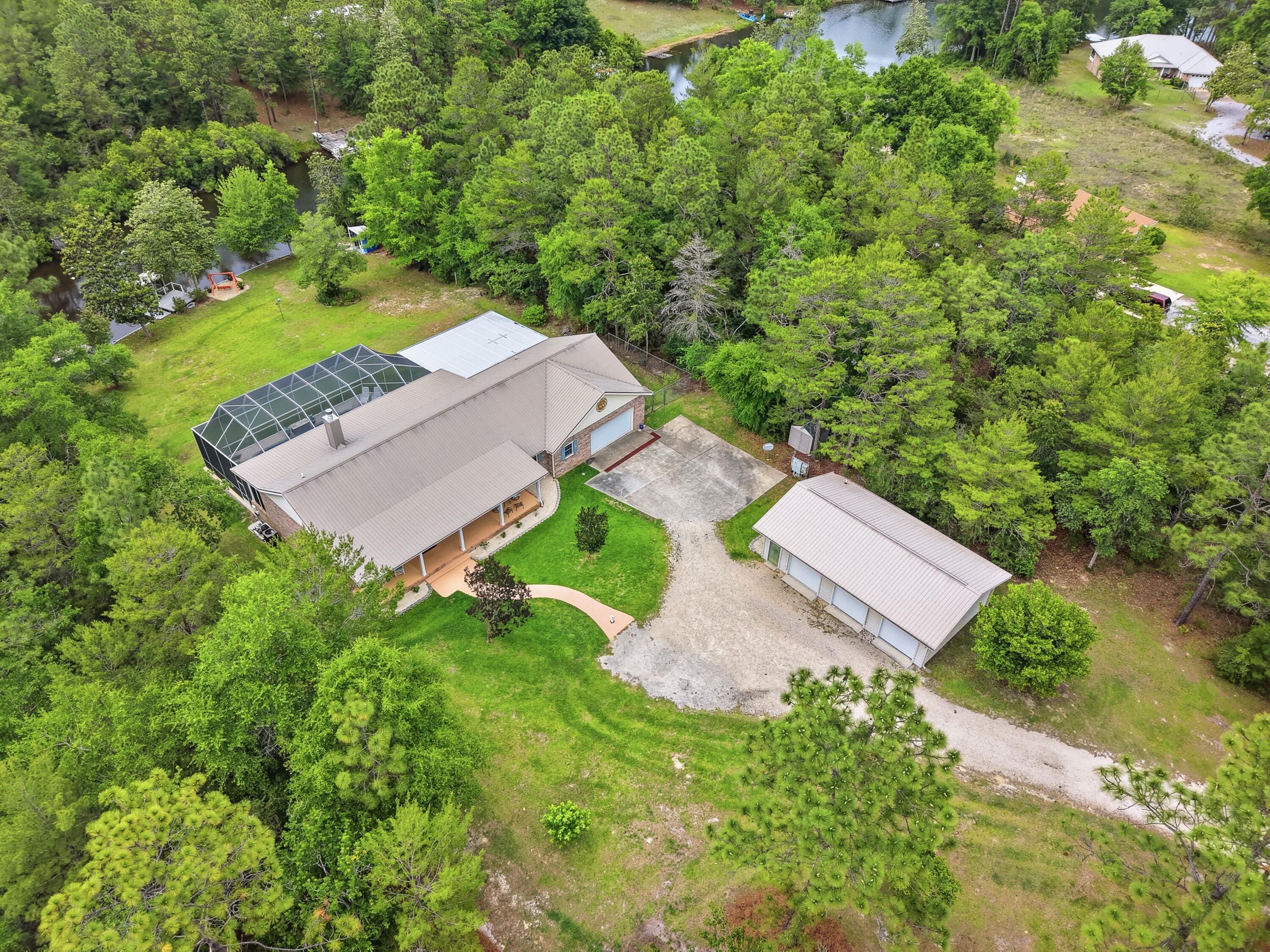 main property photo 16