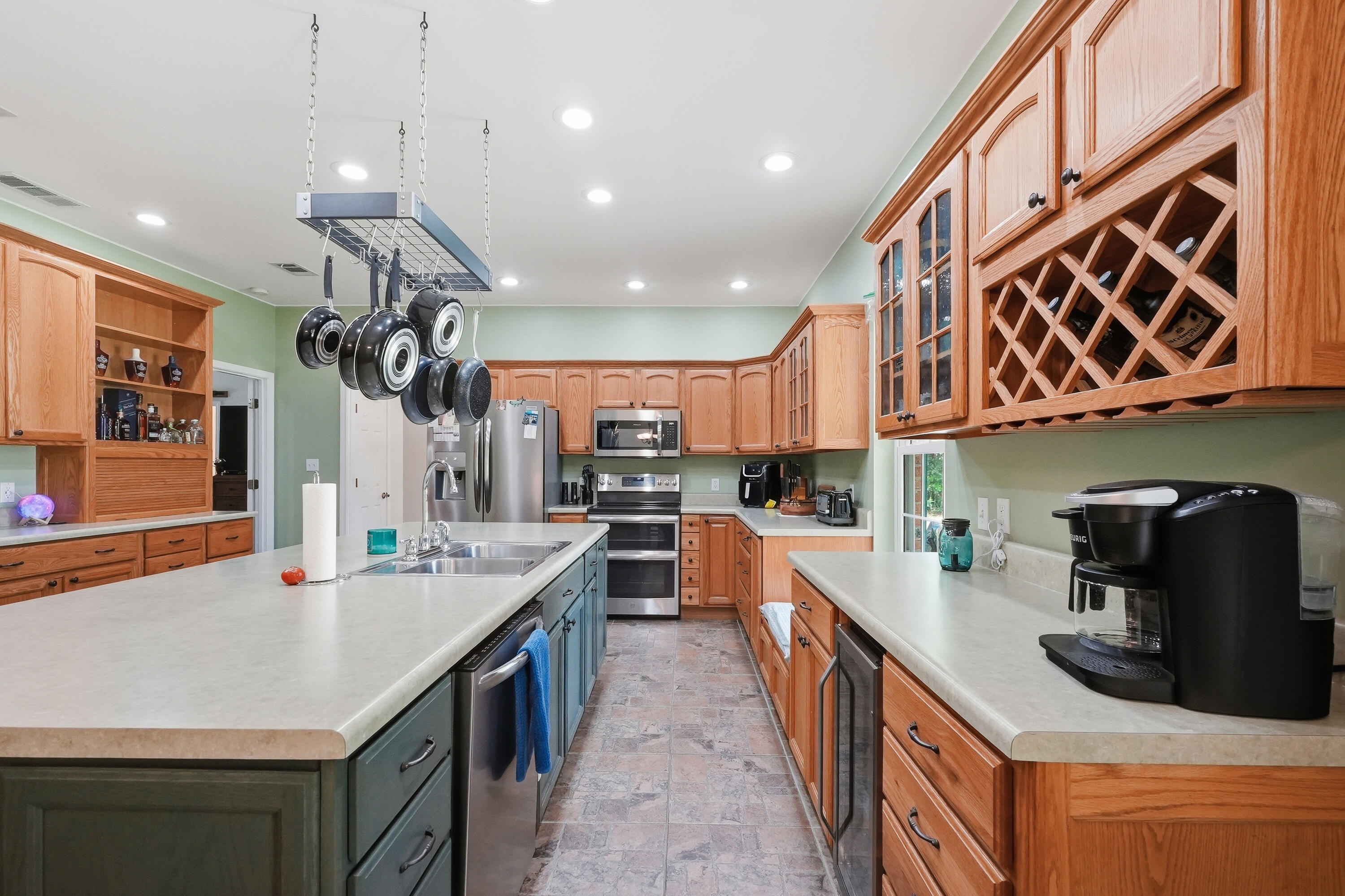 main property photo 25