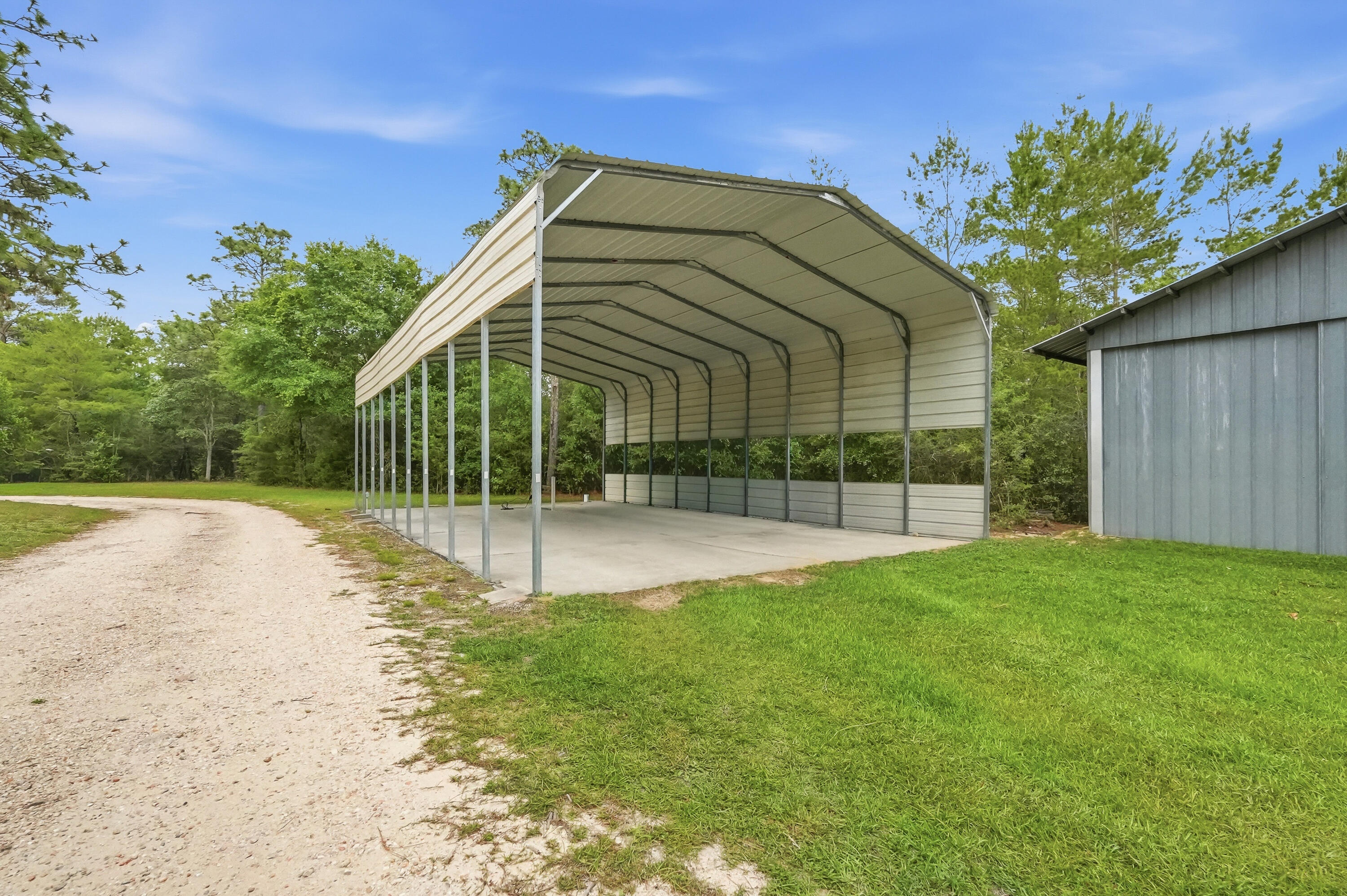 main property photo 70
