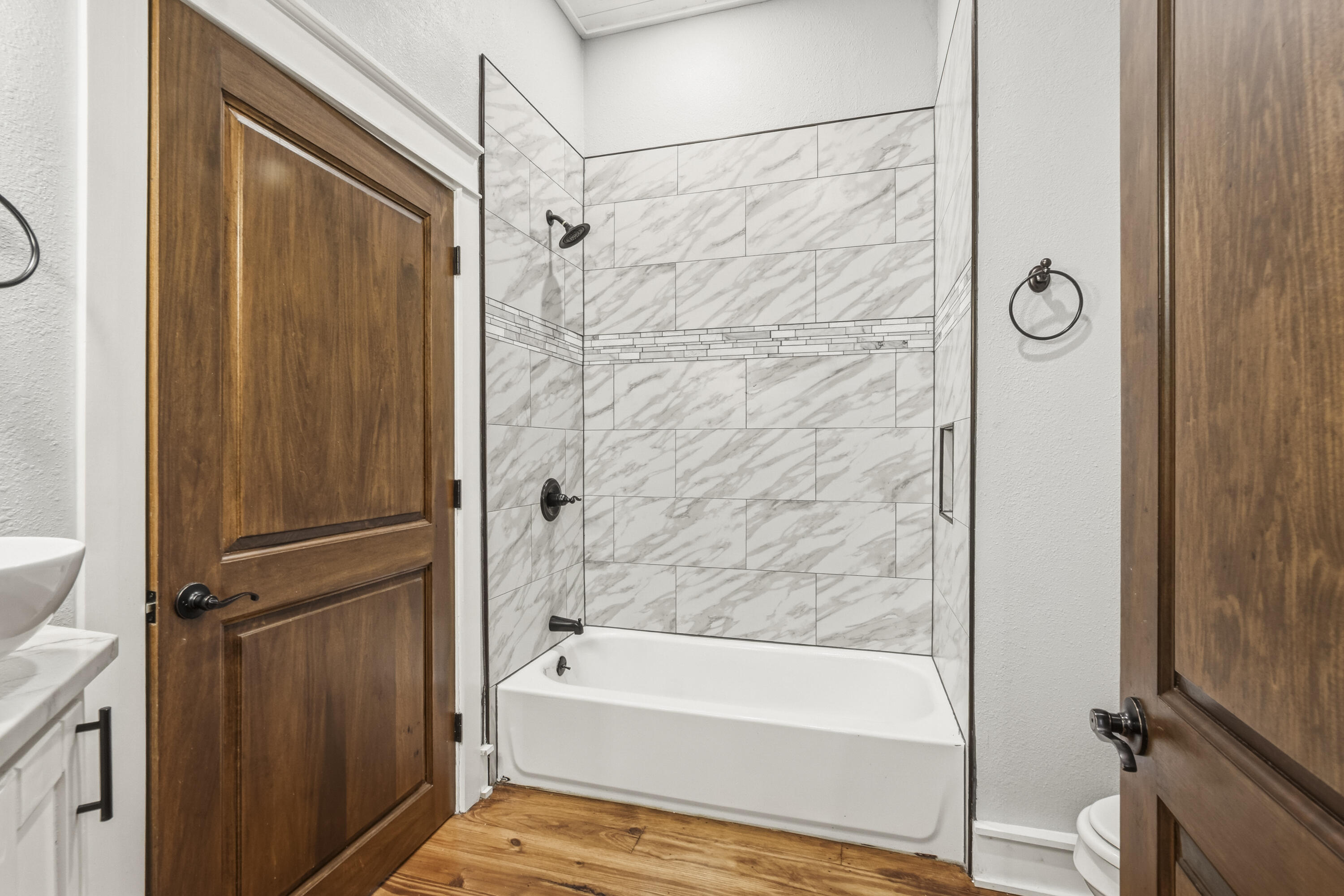 main property photo 75
