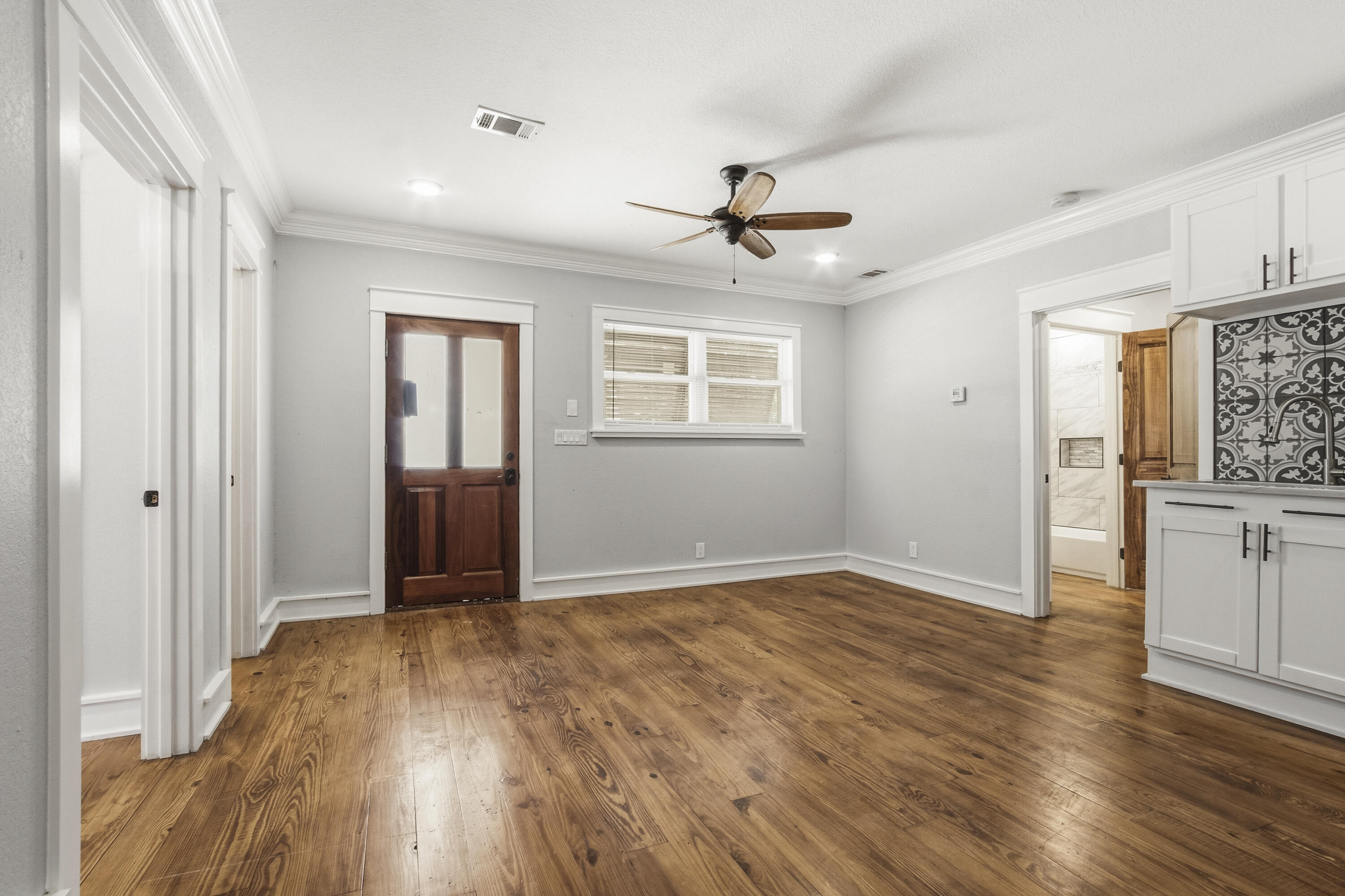 main property photo 90