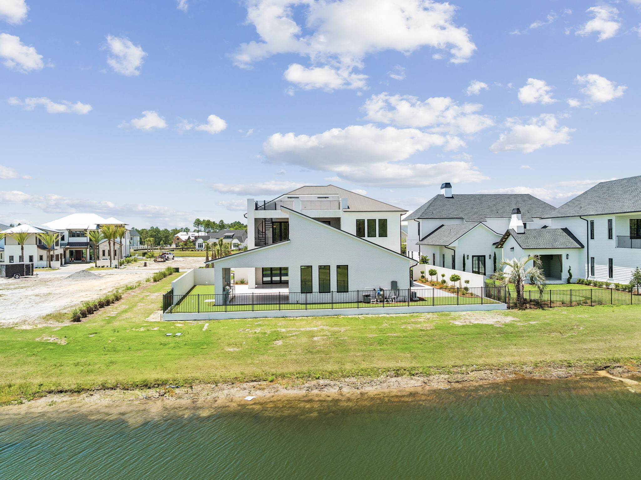 main property photo 50