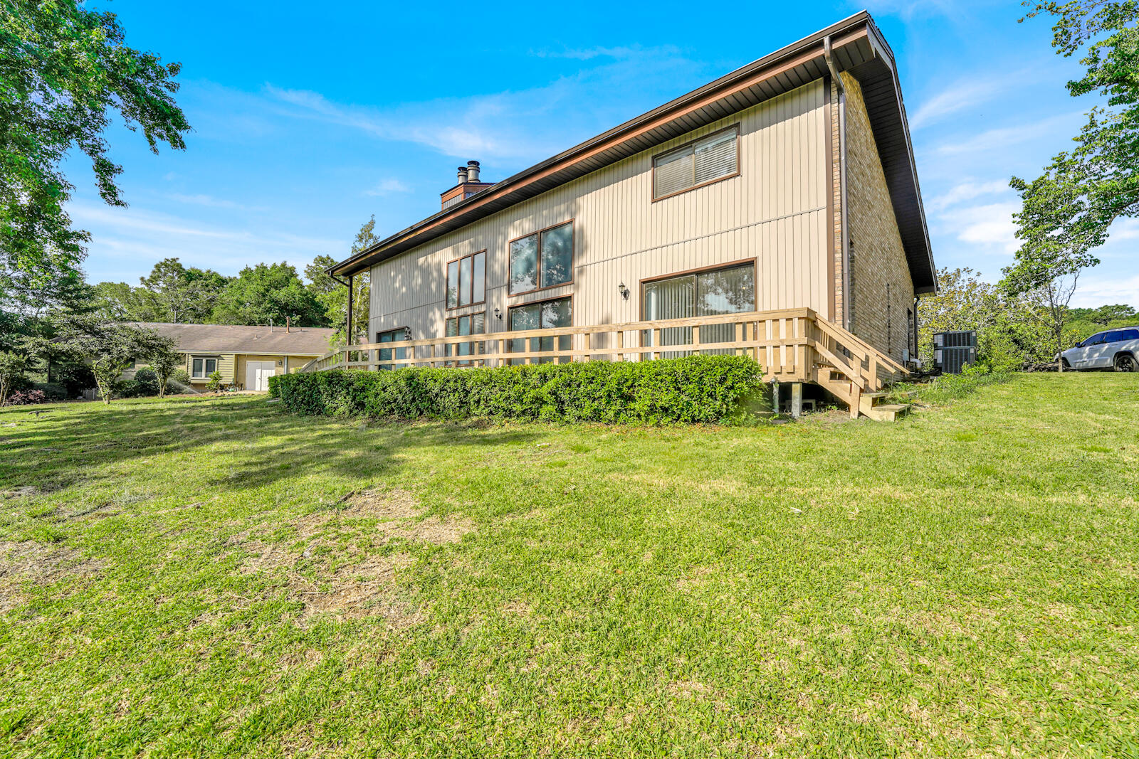 main property photo 2