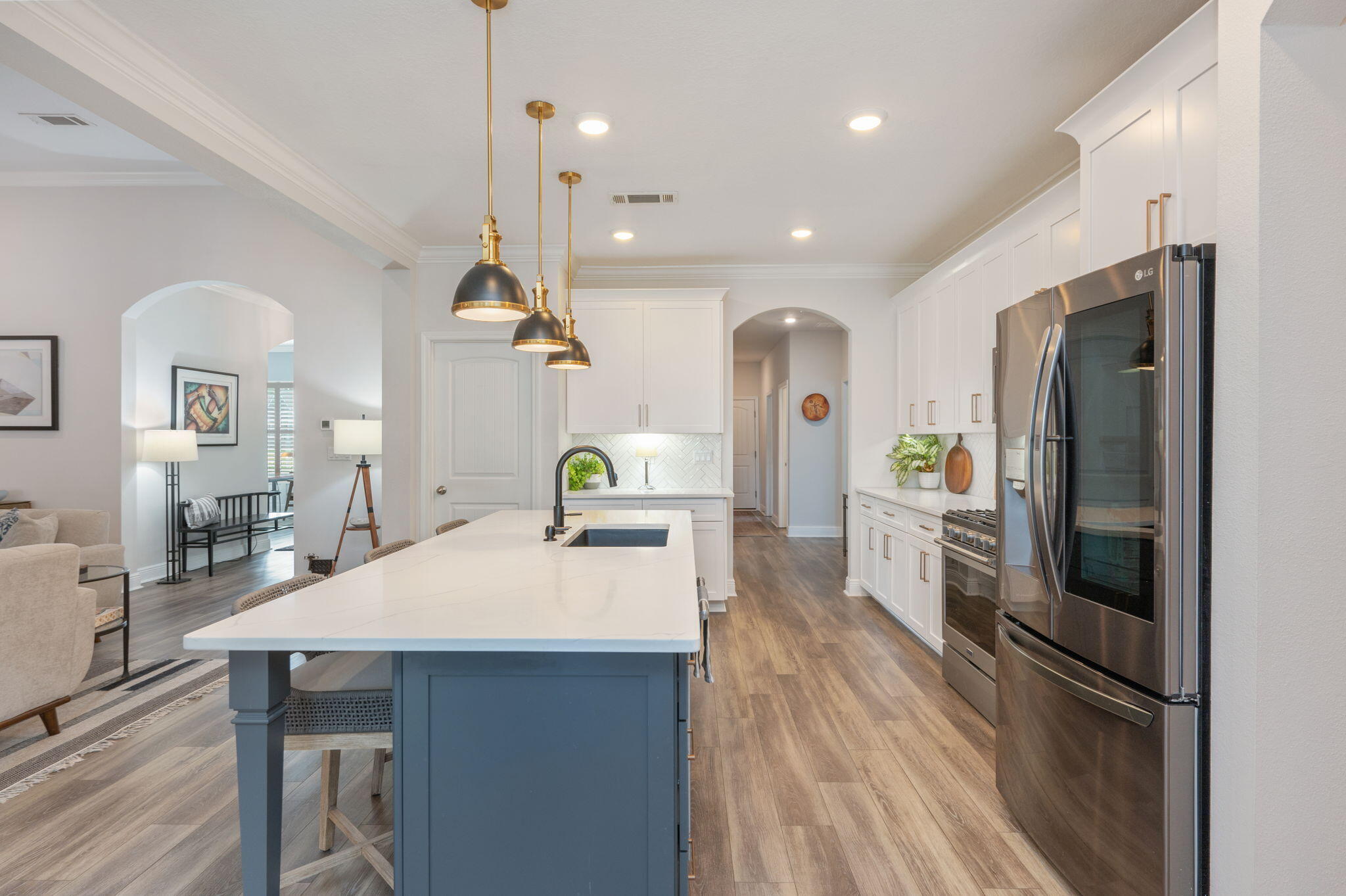 main property photo 8