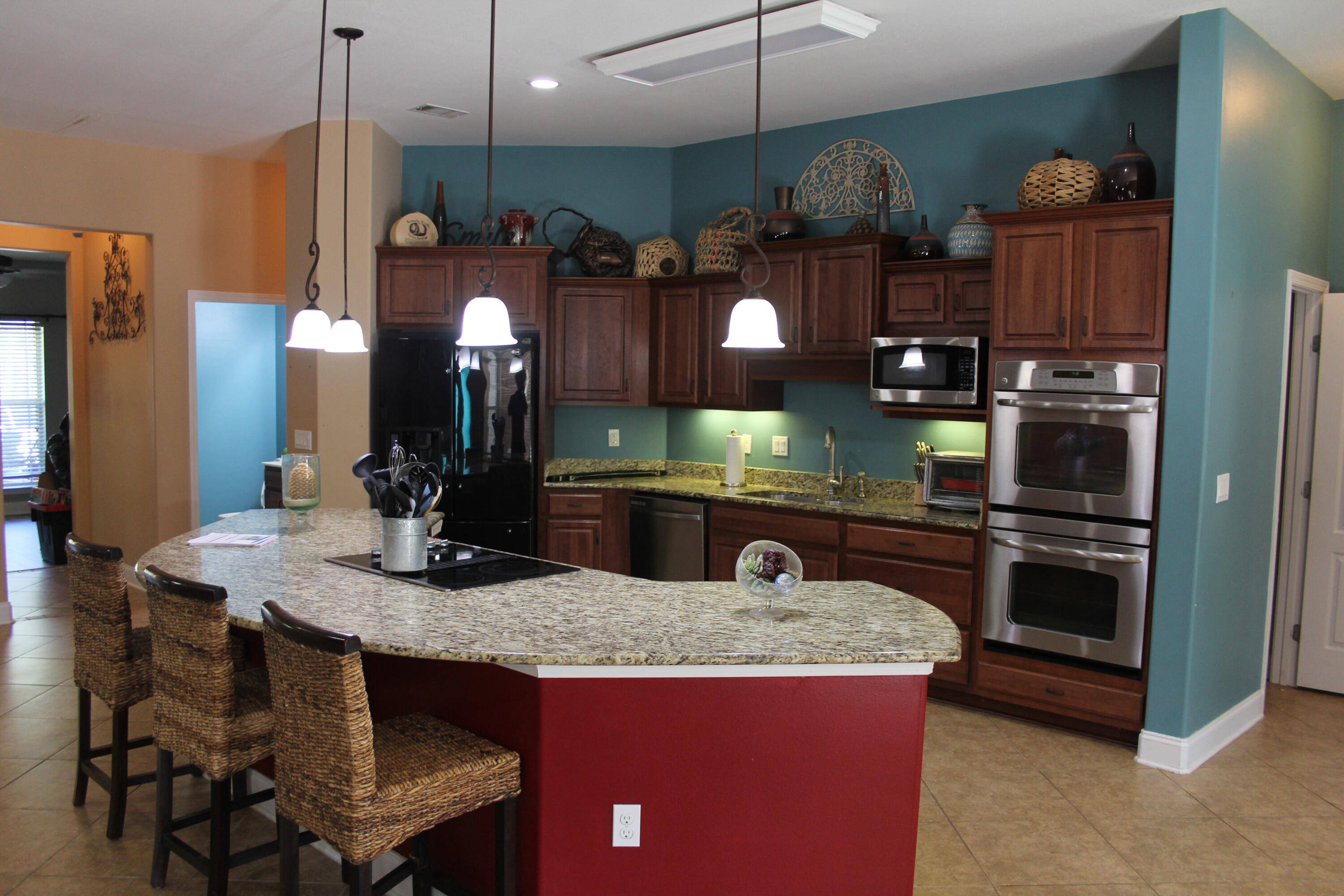 main property photo 19