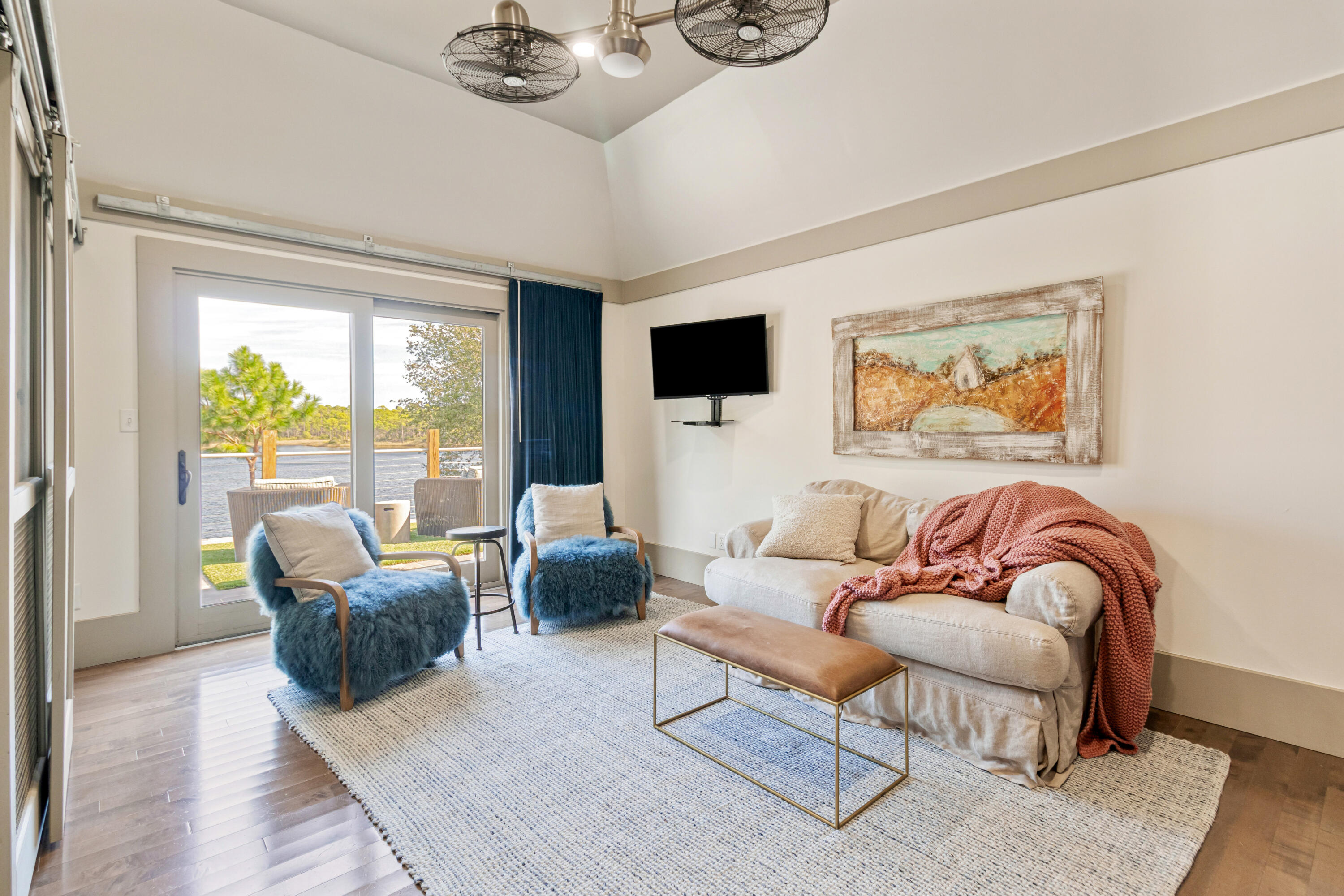 main property photo 60