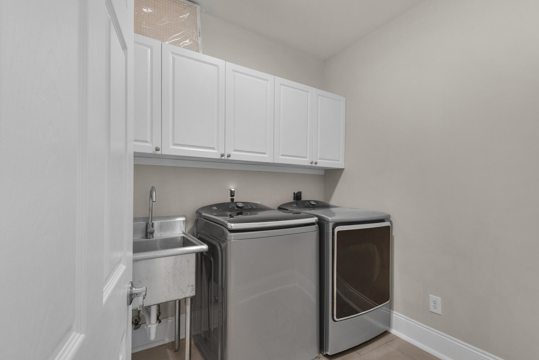main property photo 61