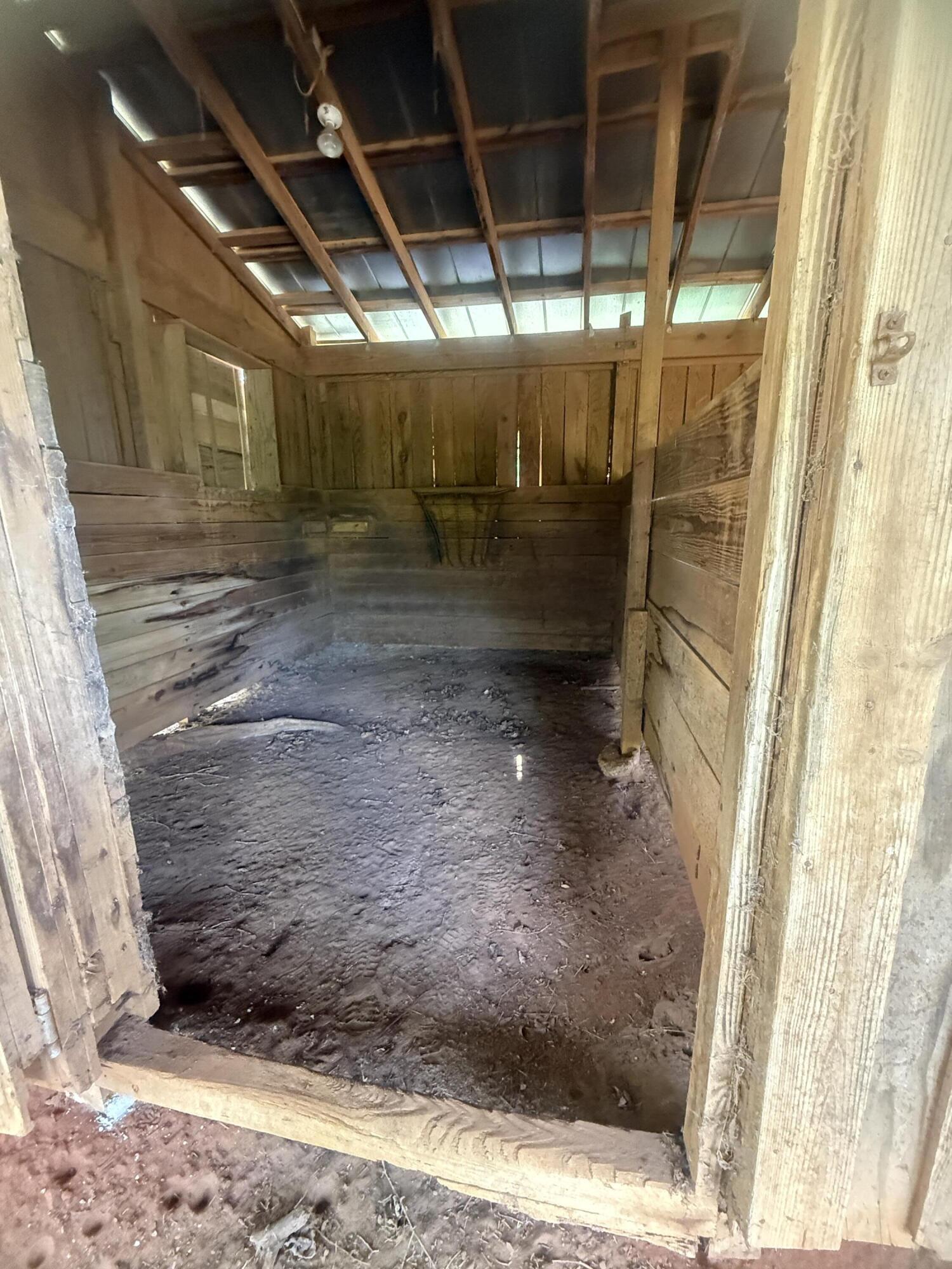 main property photo 39