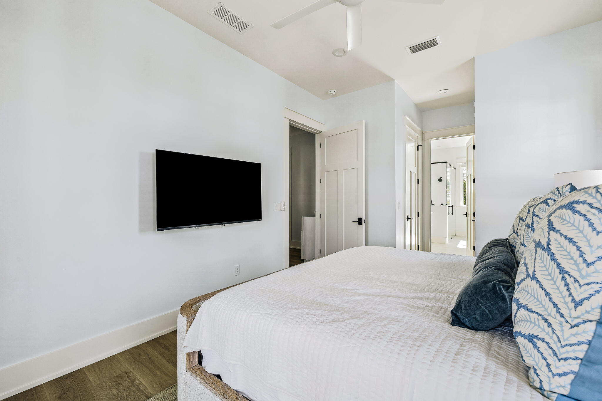 main property photo 65