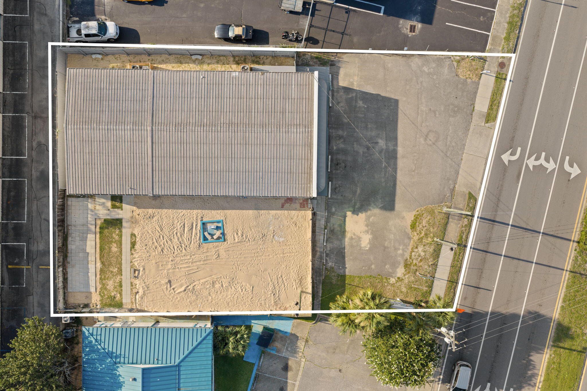 main property photo 8