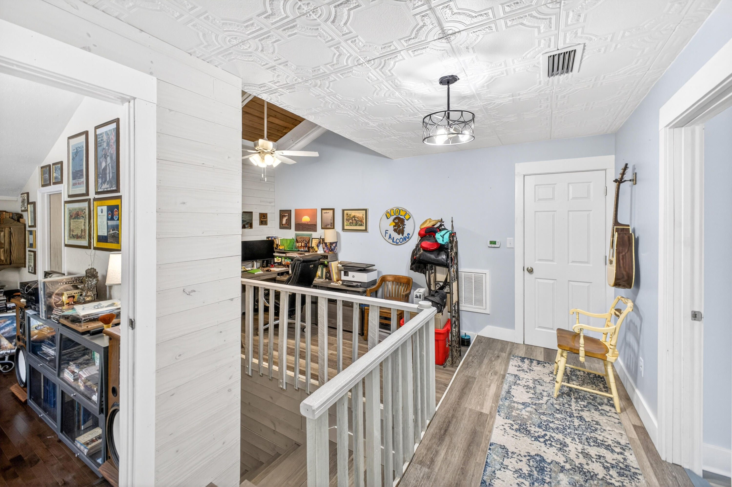 main property photo 34