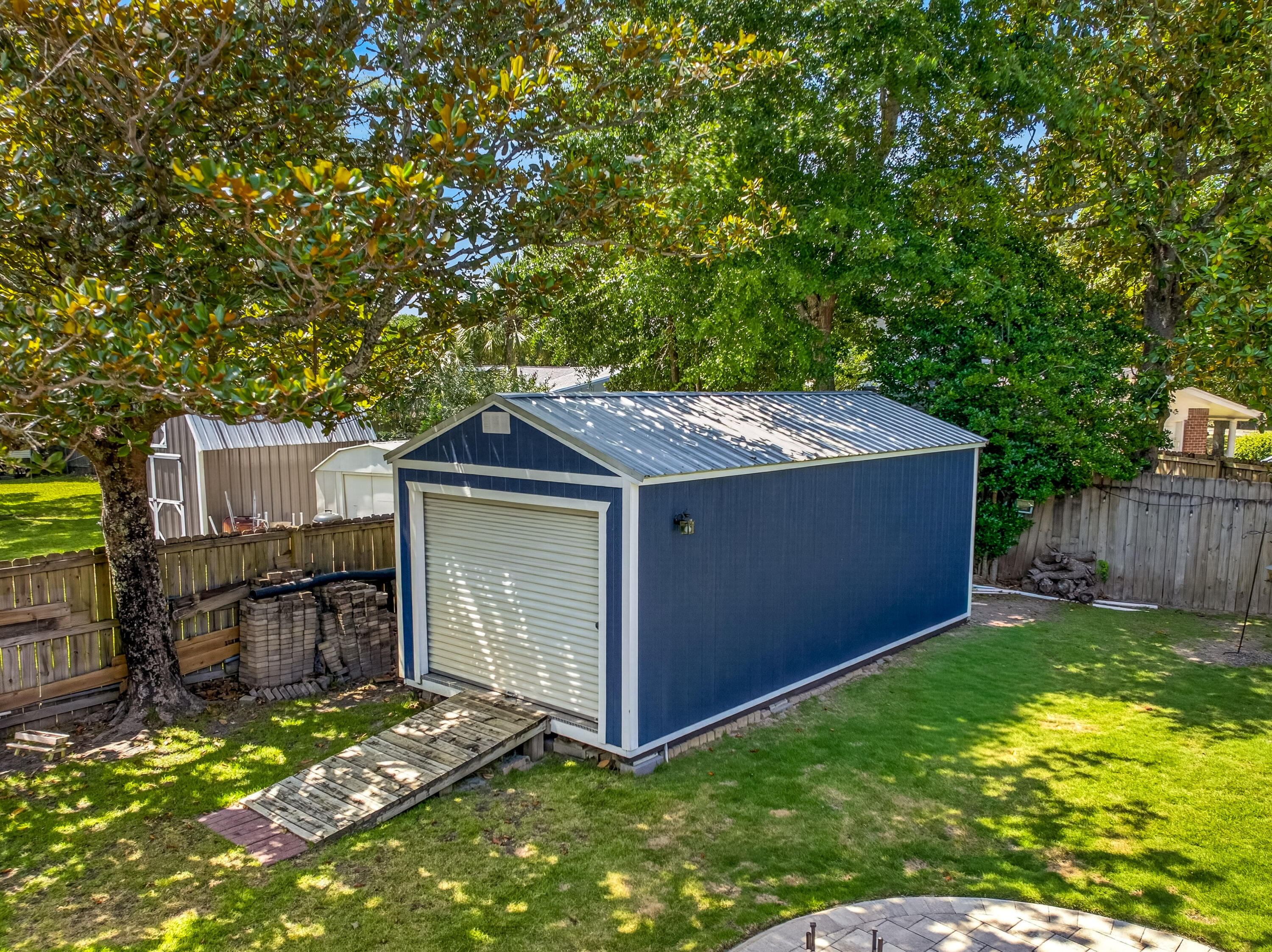 main property photo 46