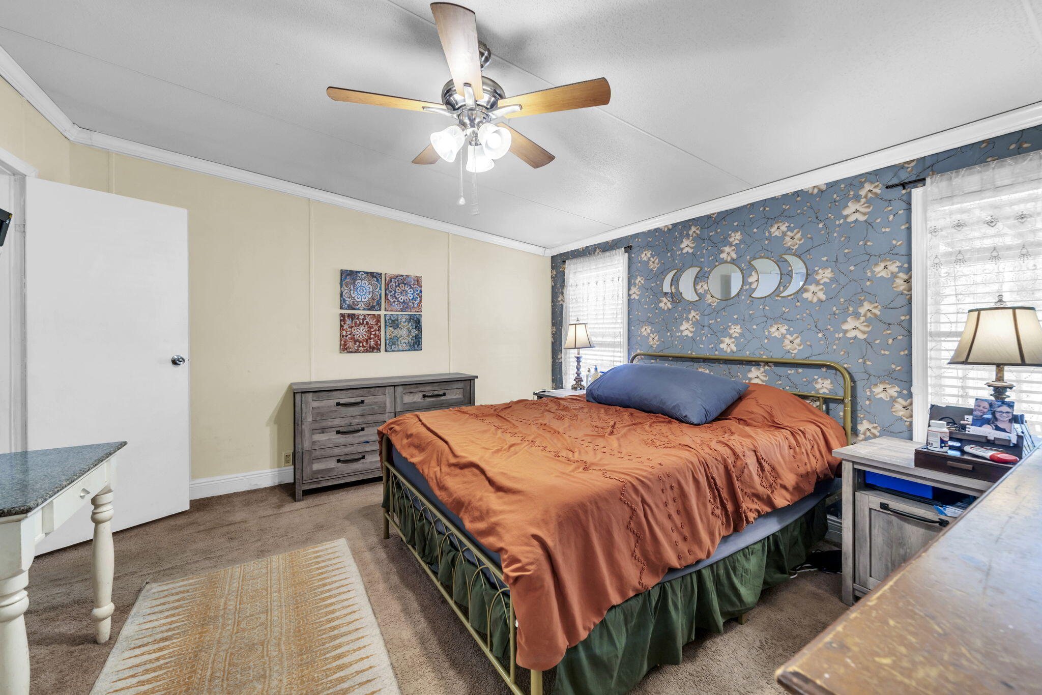 main property photo 8