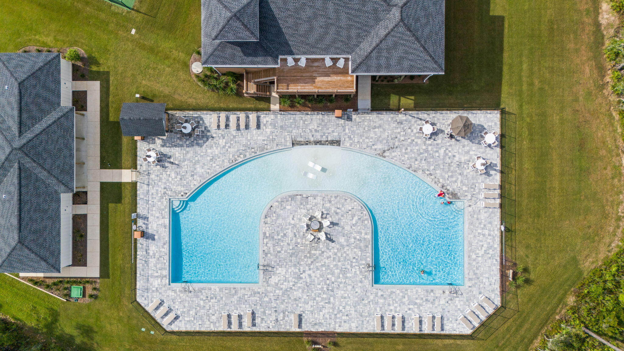 main property photo 124