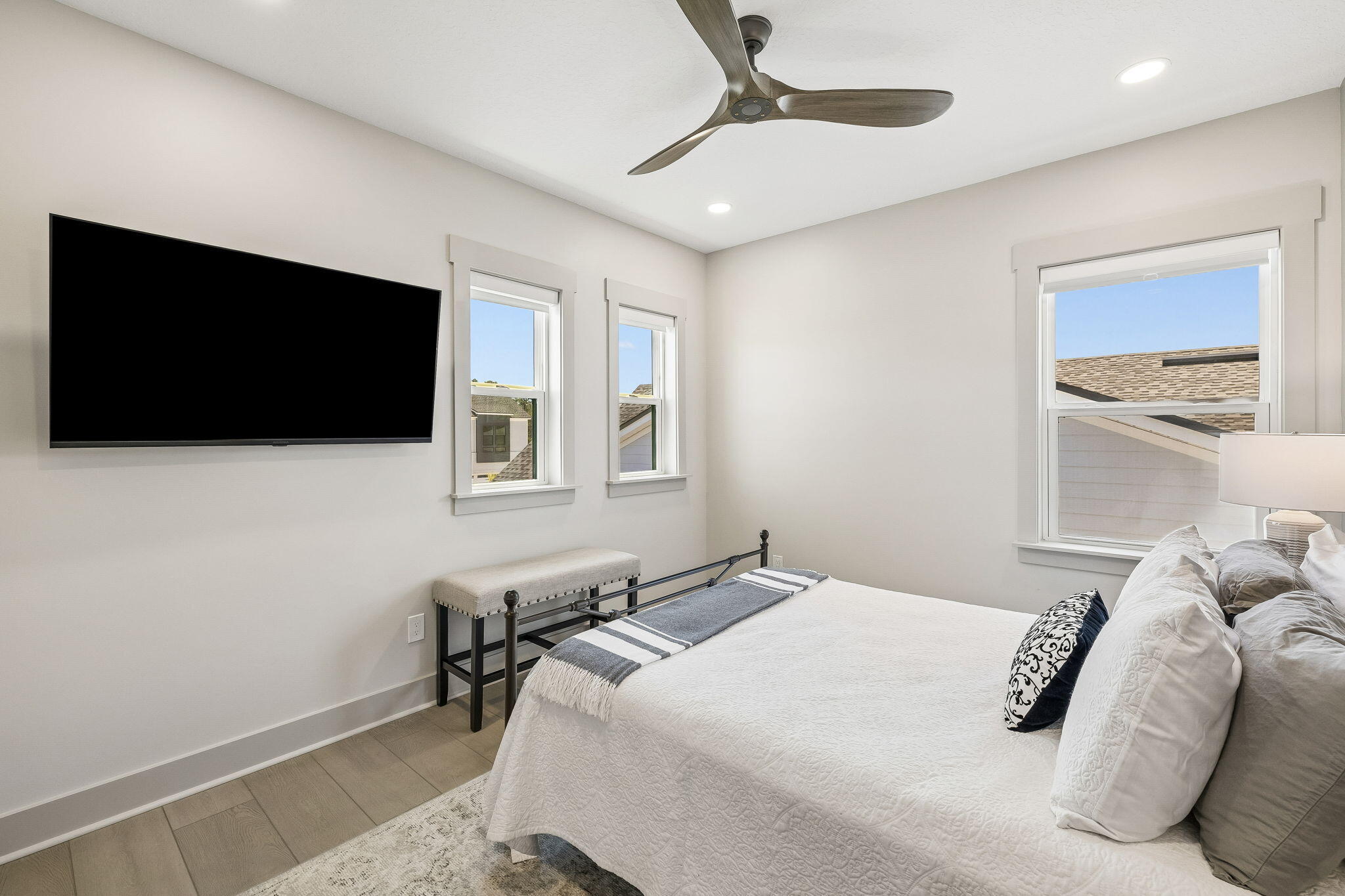 main property photo 58
