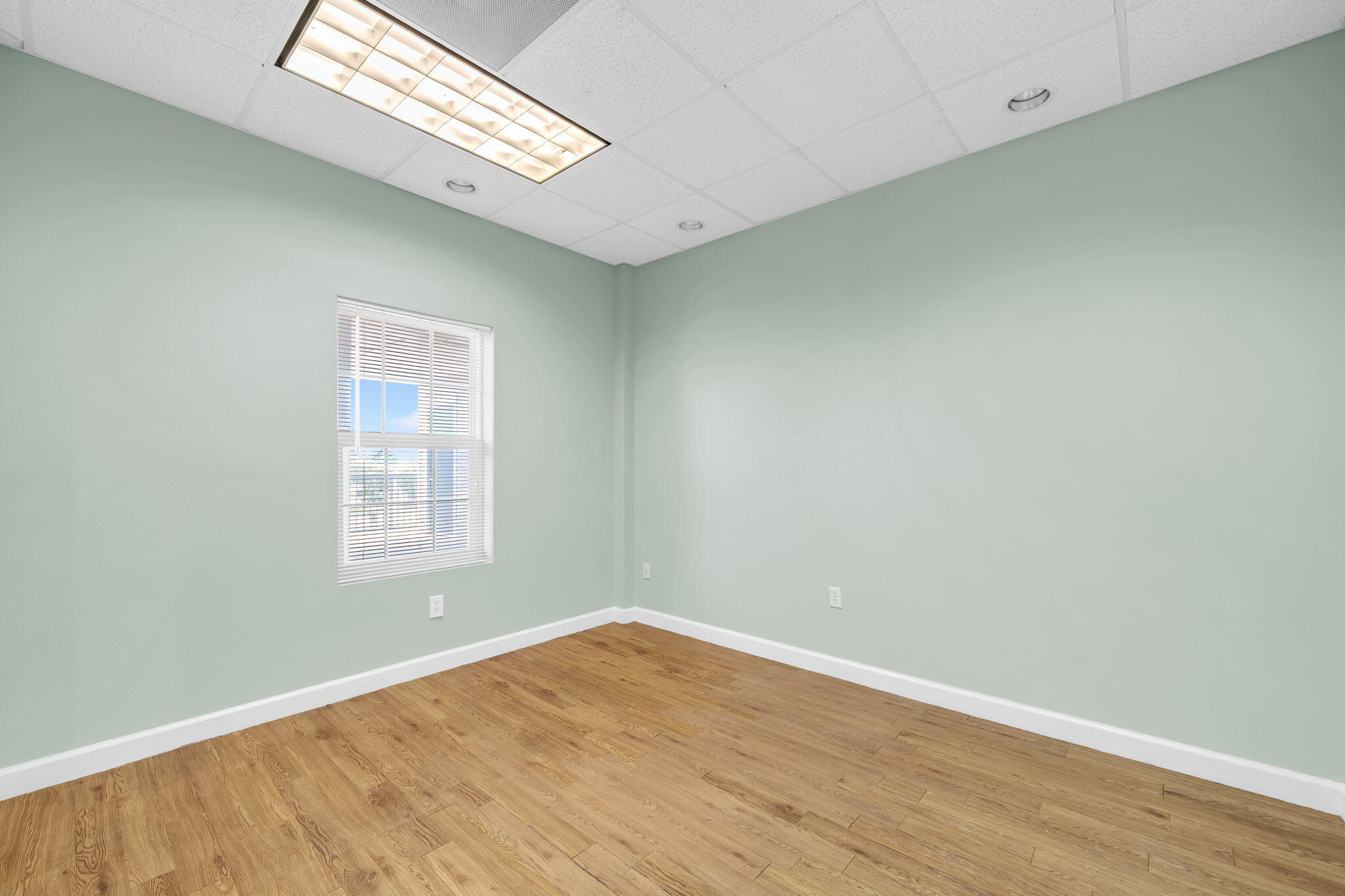 main property photo 54