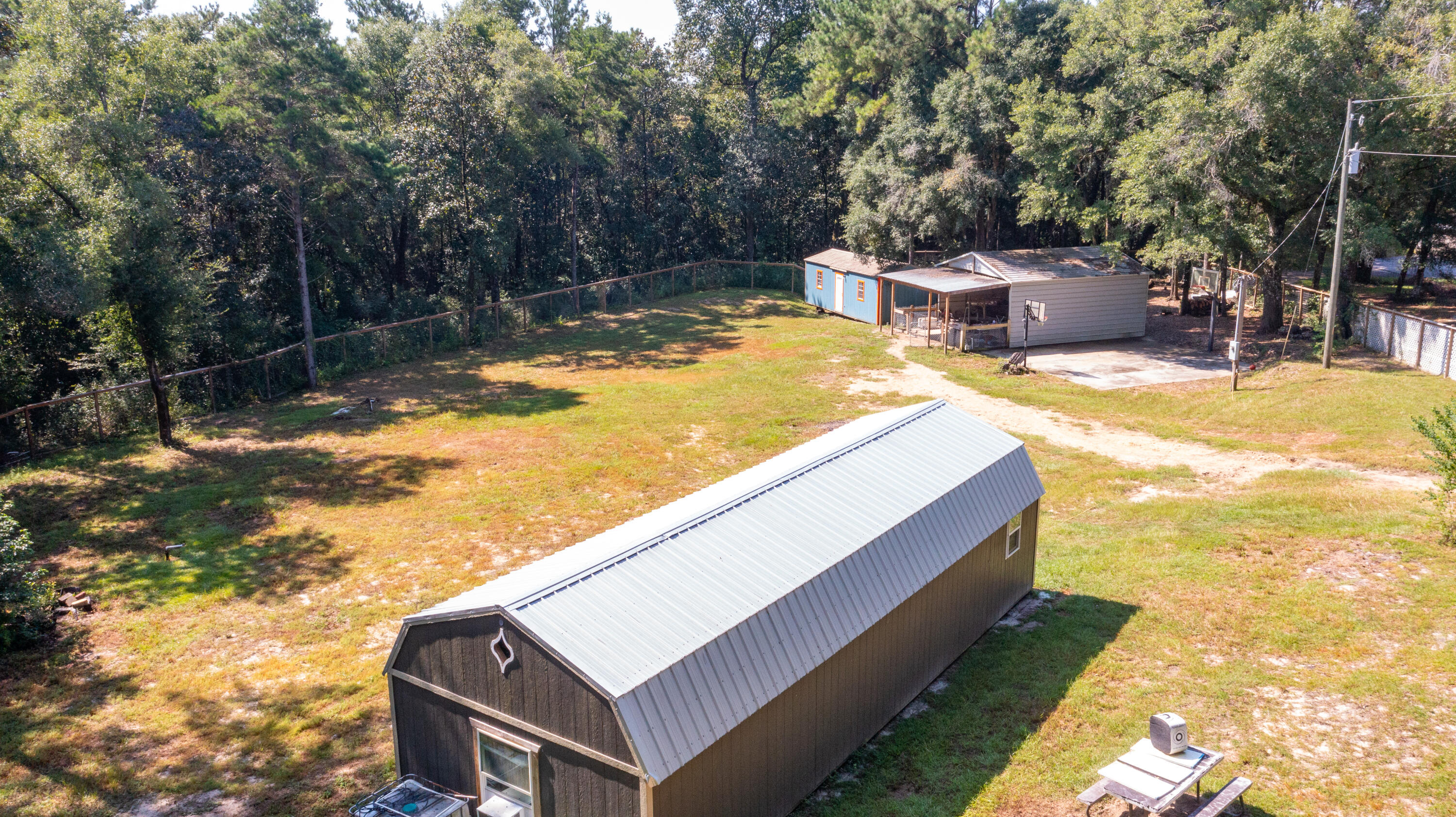 main property photo 20