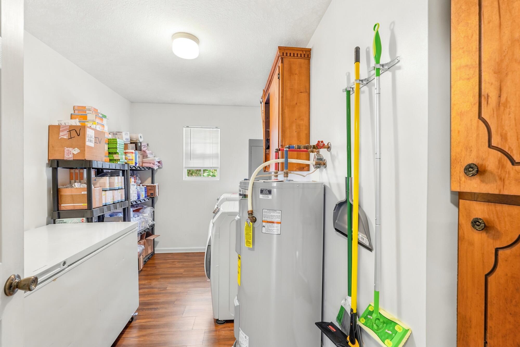 main property photo 34