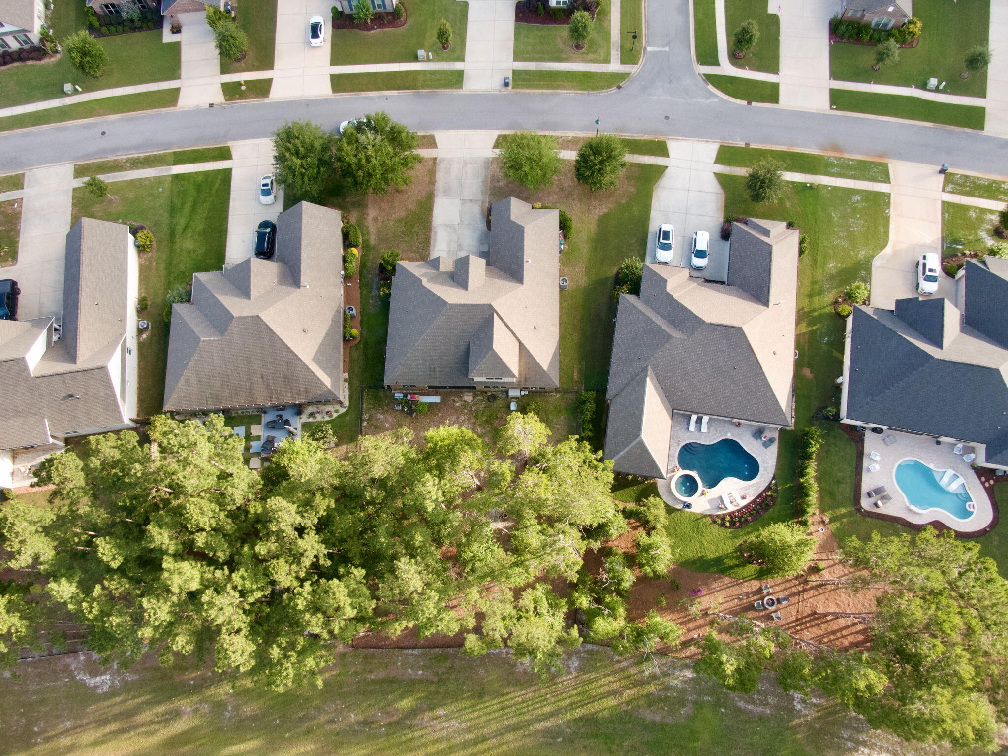 main property photo 51