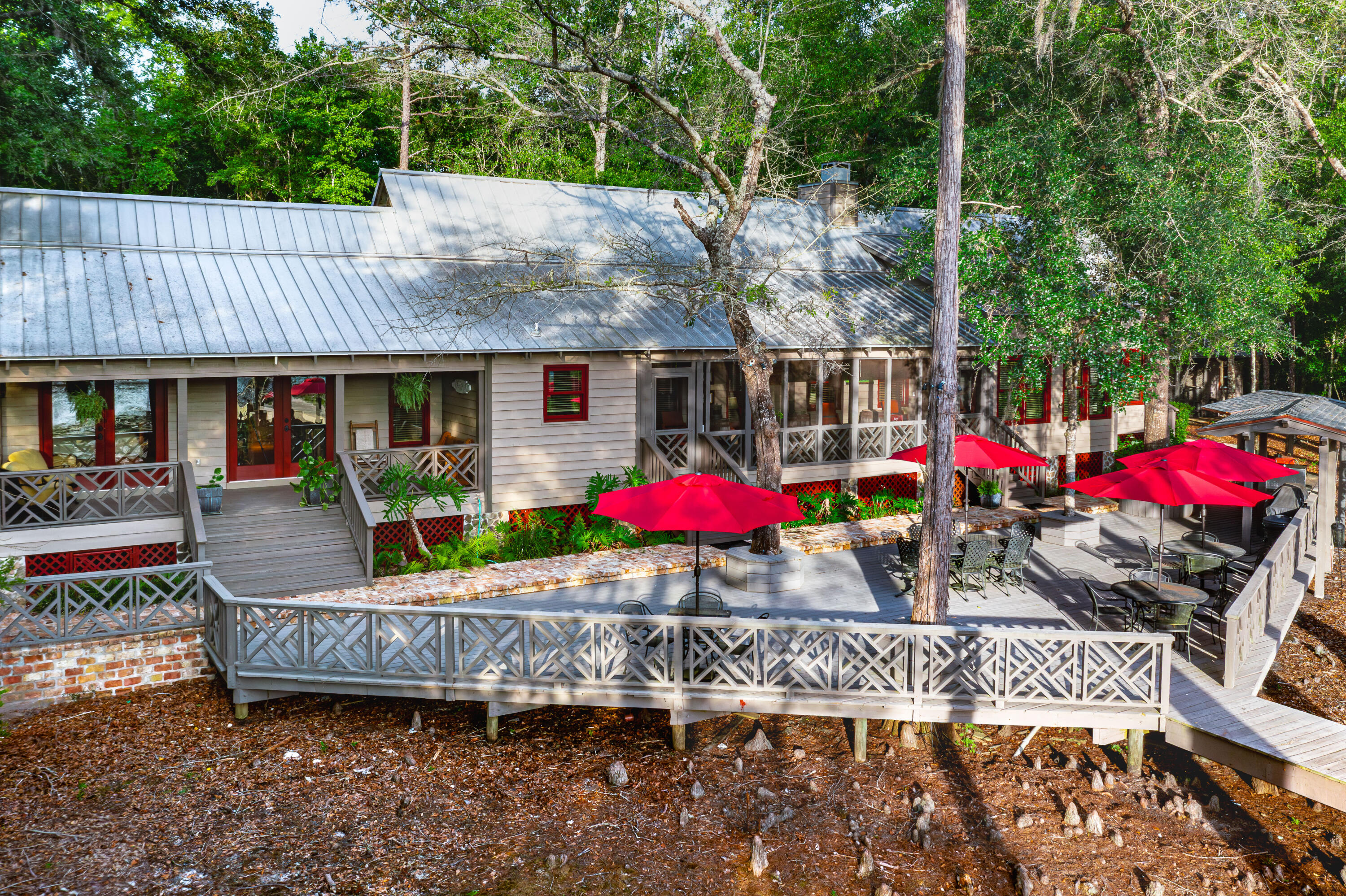main property photo 32