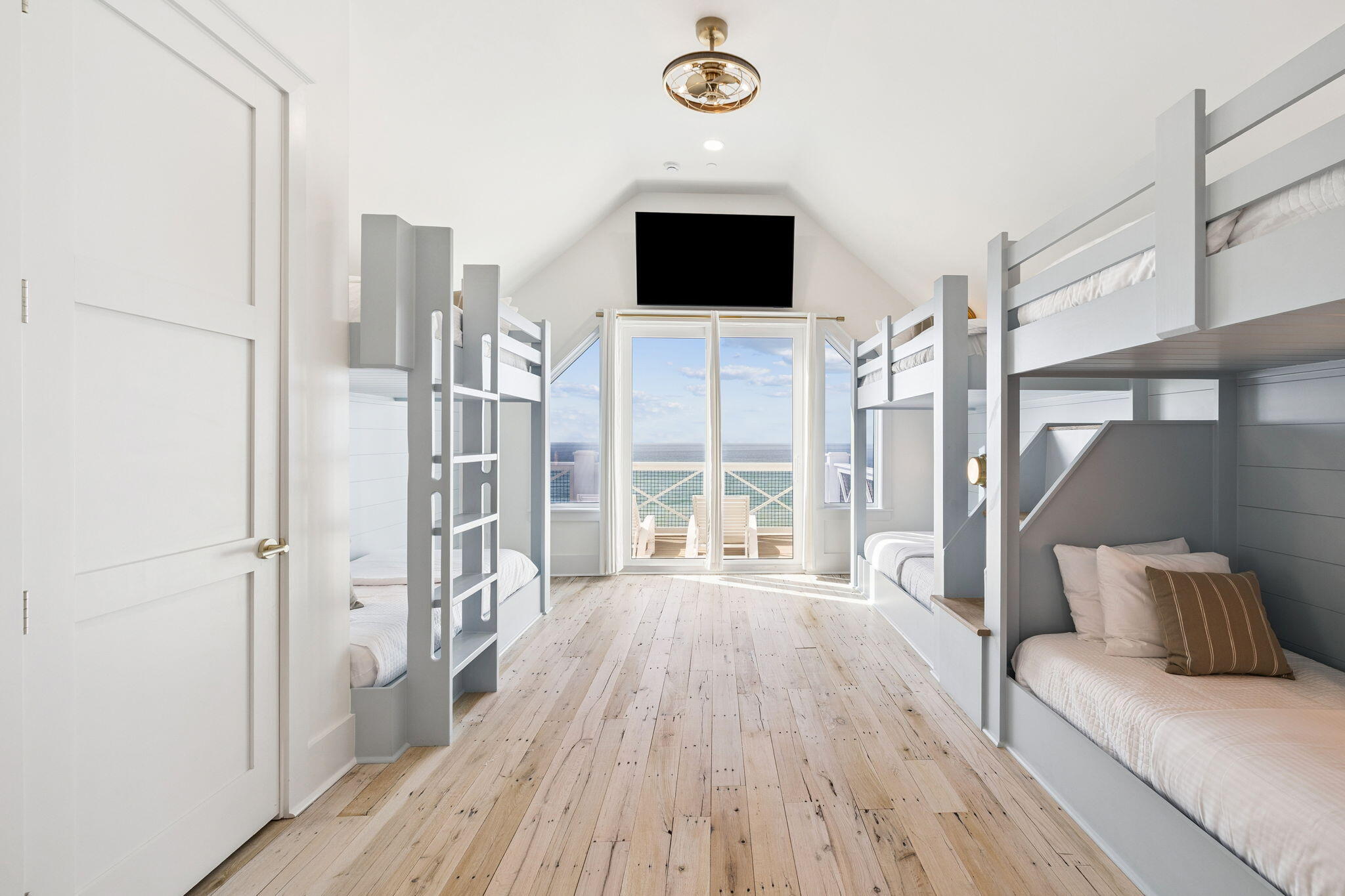 main property photo 60