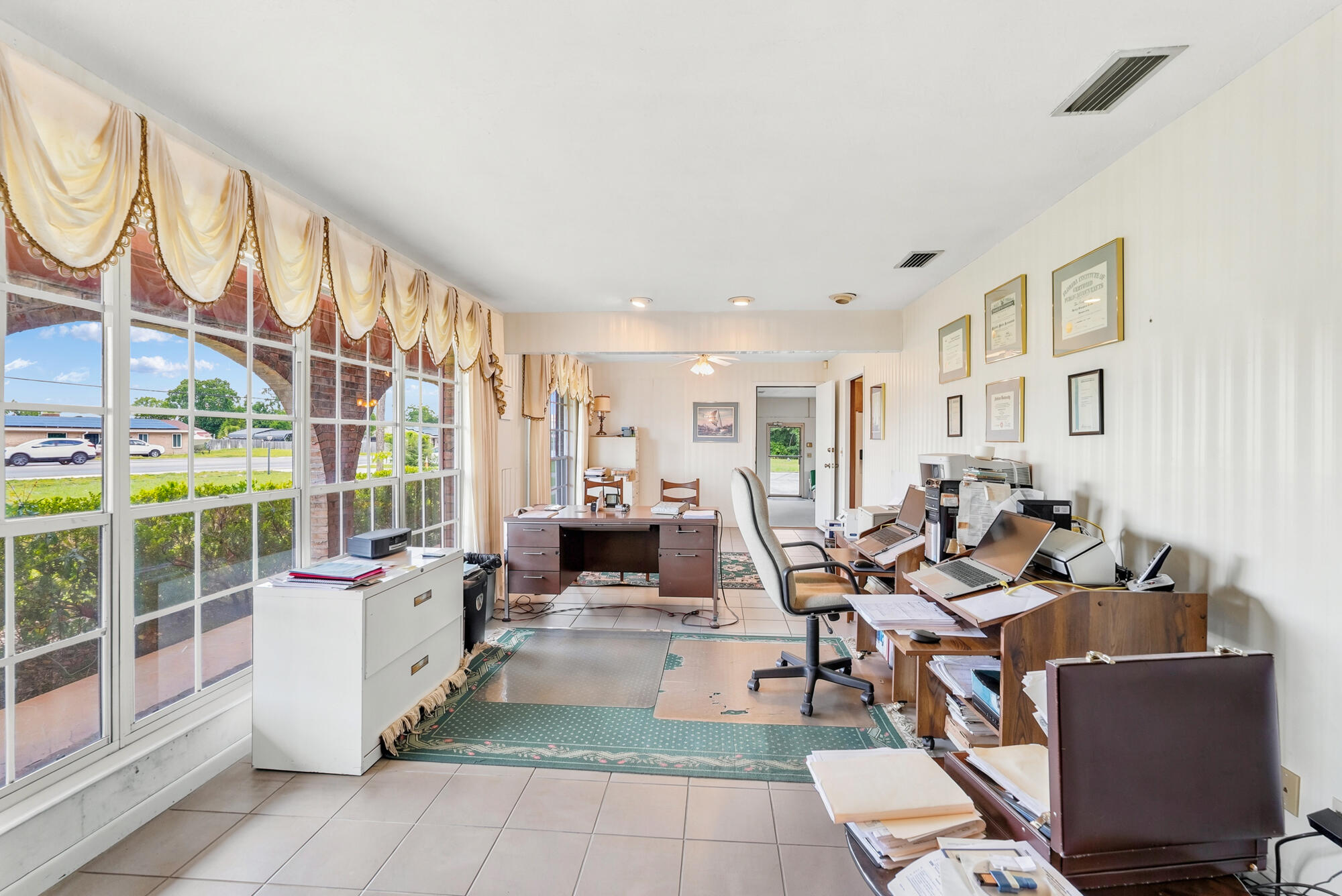 main property photo 24
