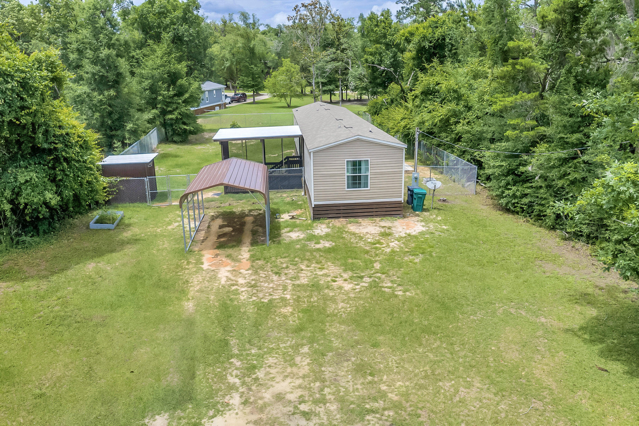 main property photo 48