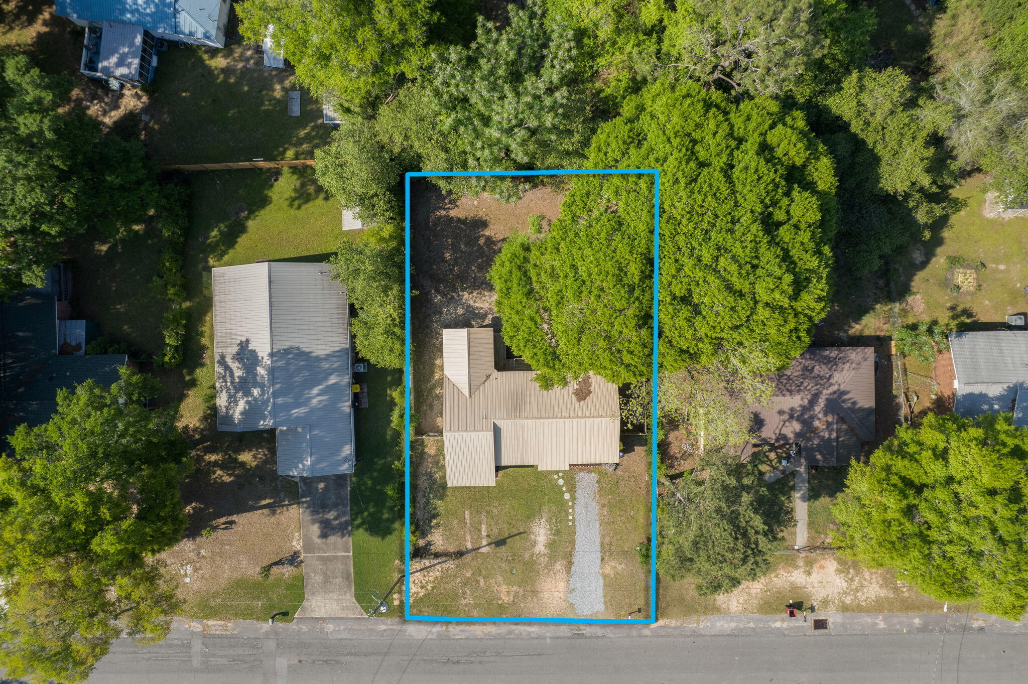 main property photo 44