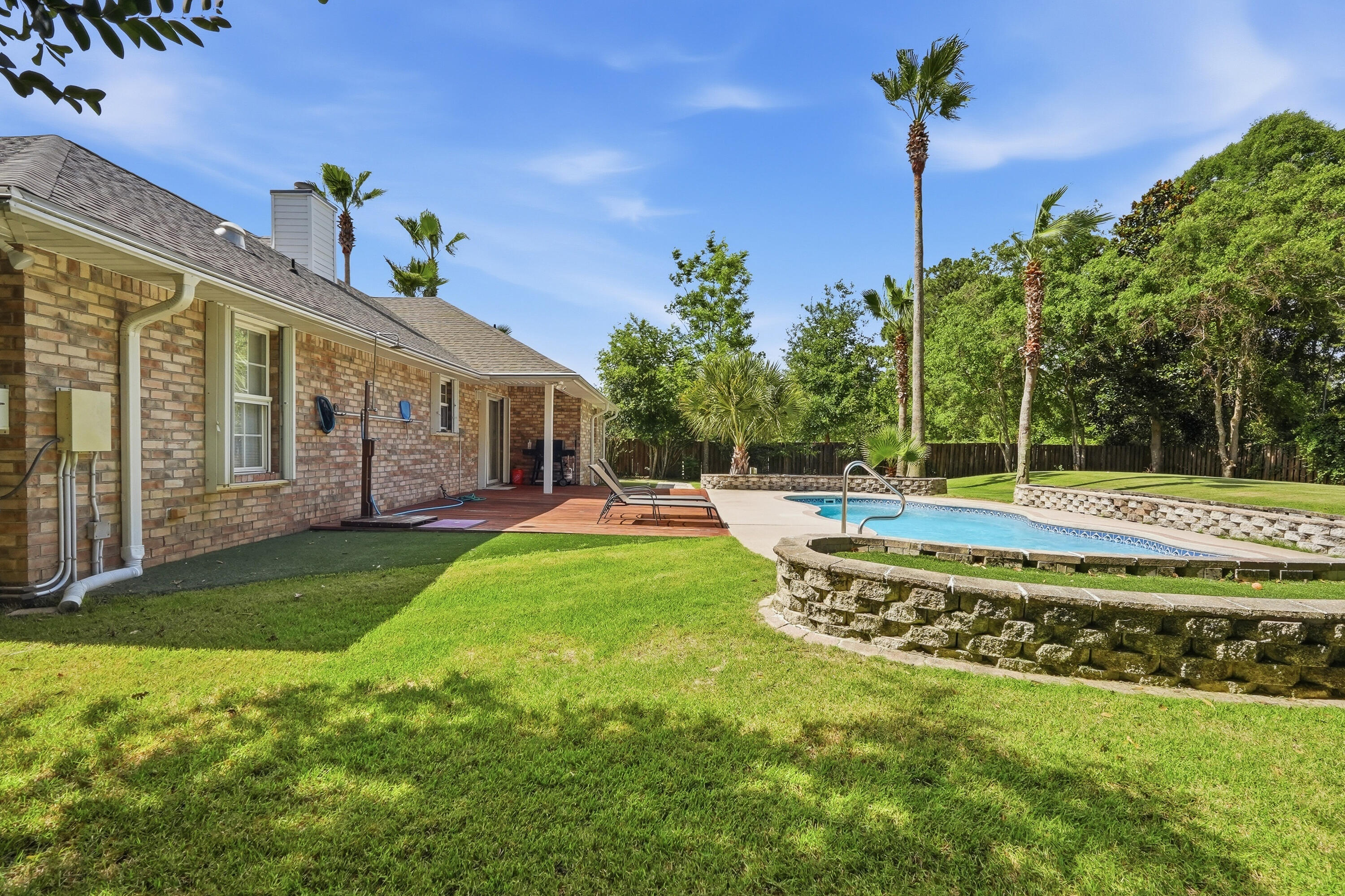 main property photo 54