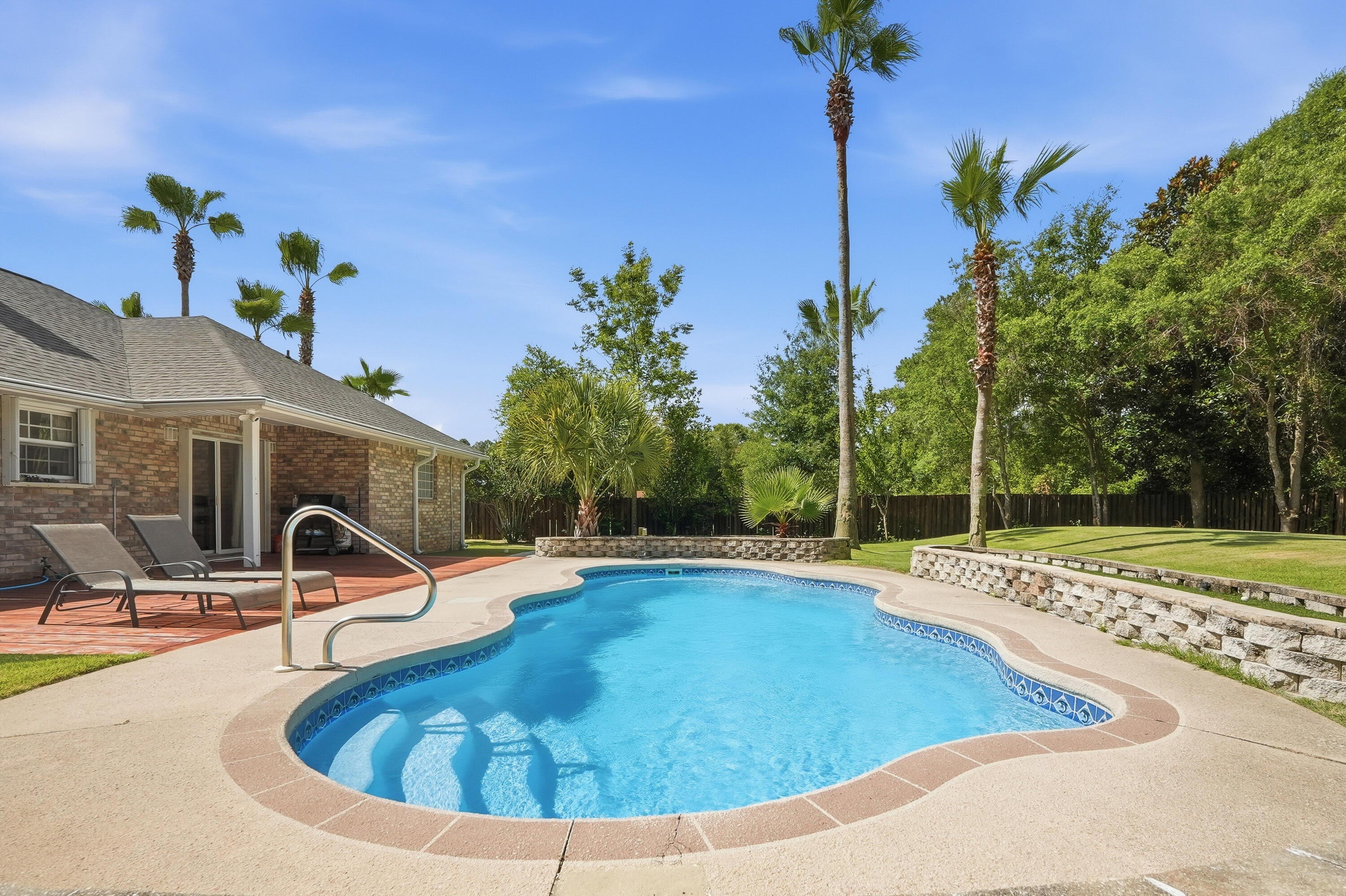 main property photo 56