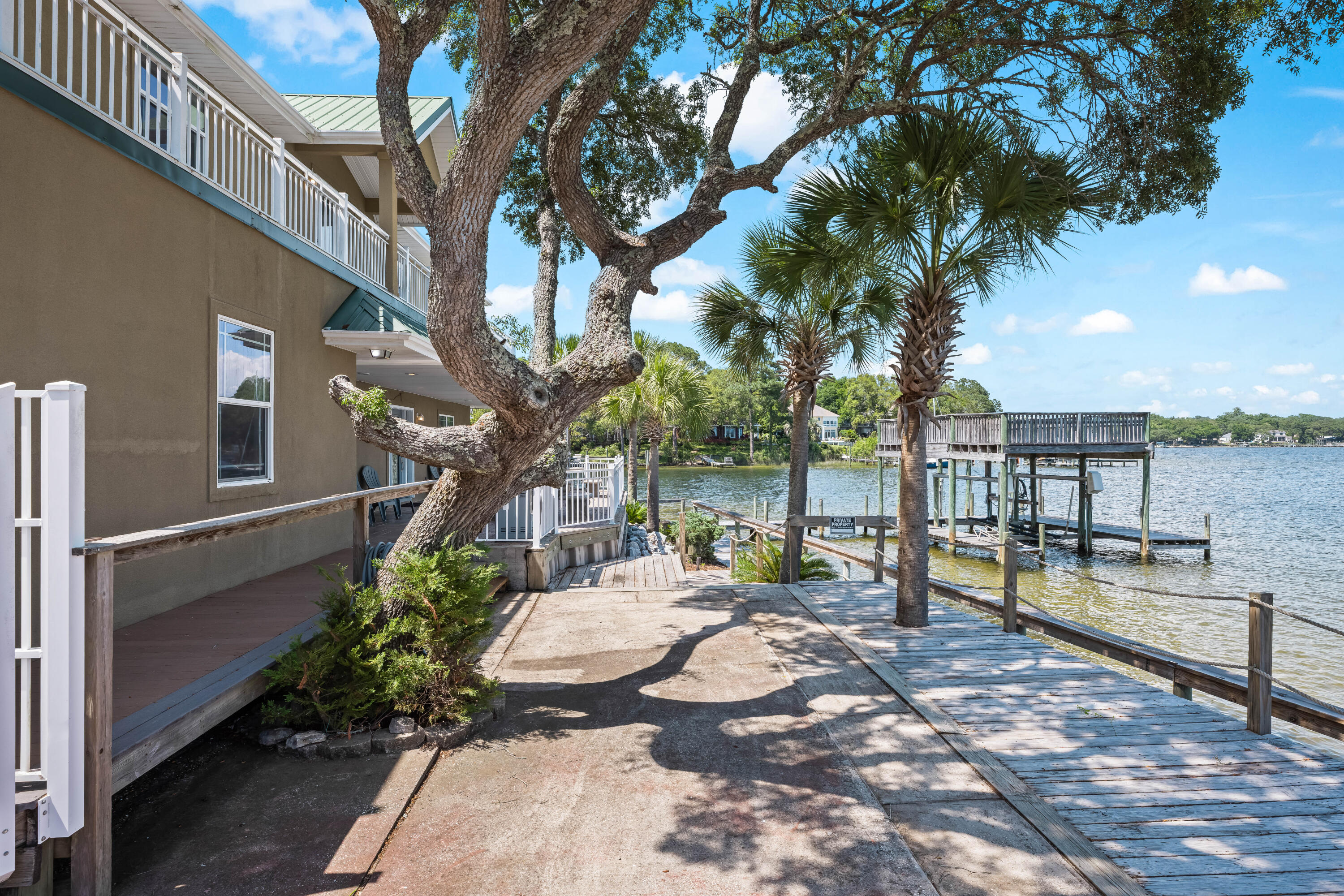 main property photo 79