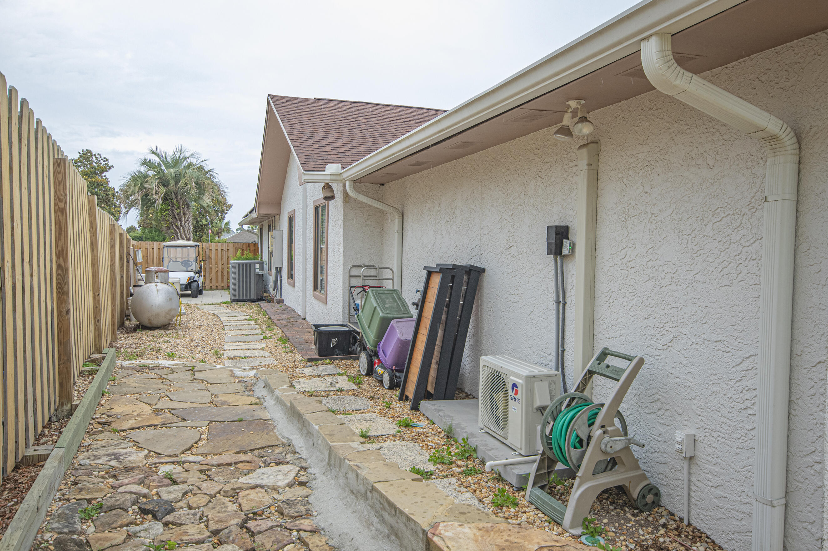 main property photo 88