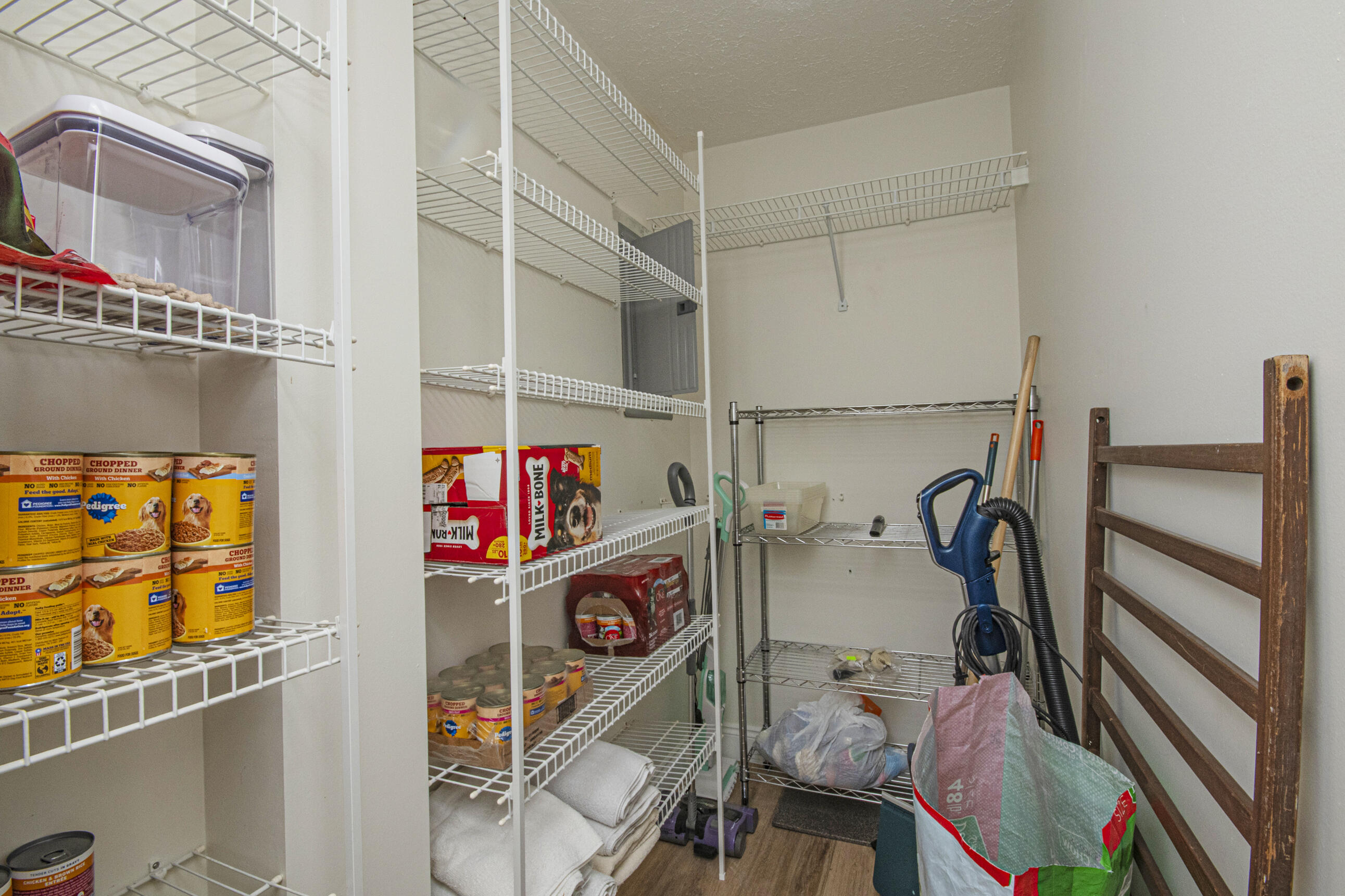 main property photo 99
