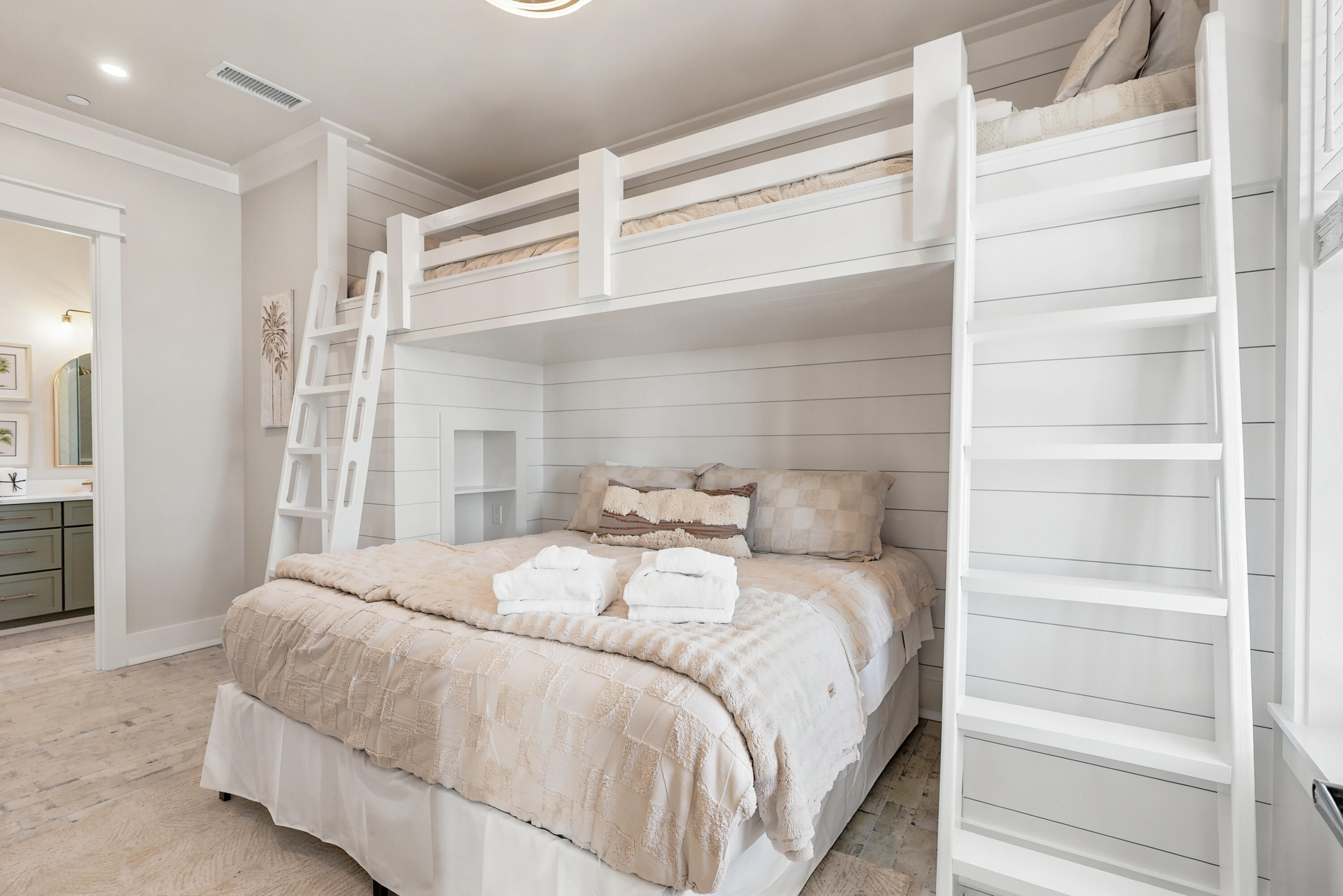 main property photo 74