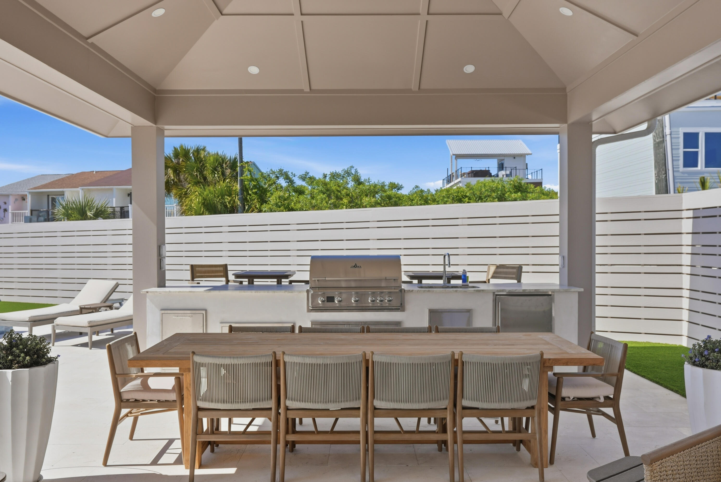 main property photo 129