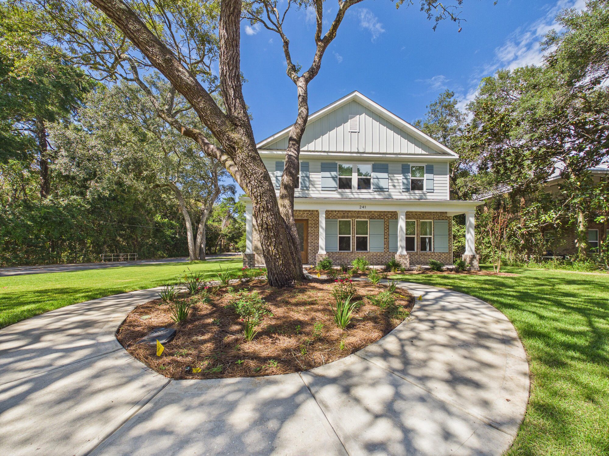 main property photo 51