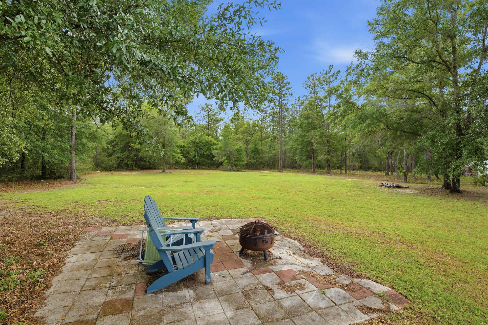 main property photo 23