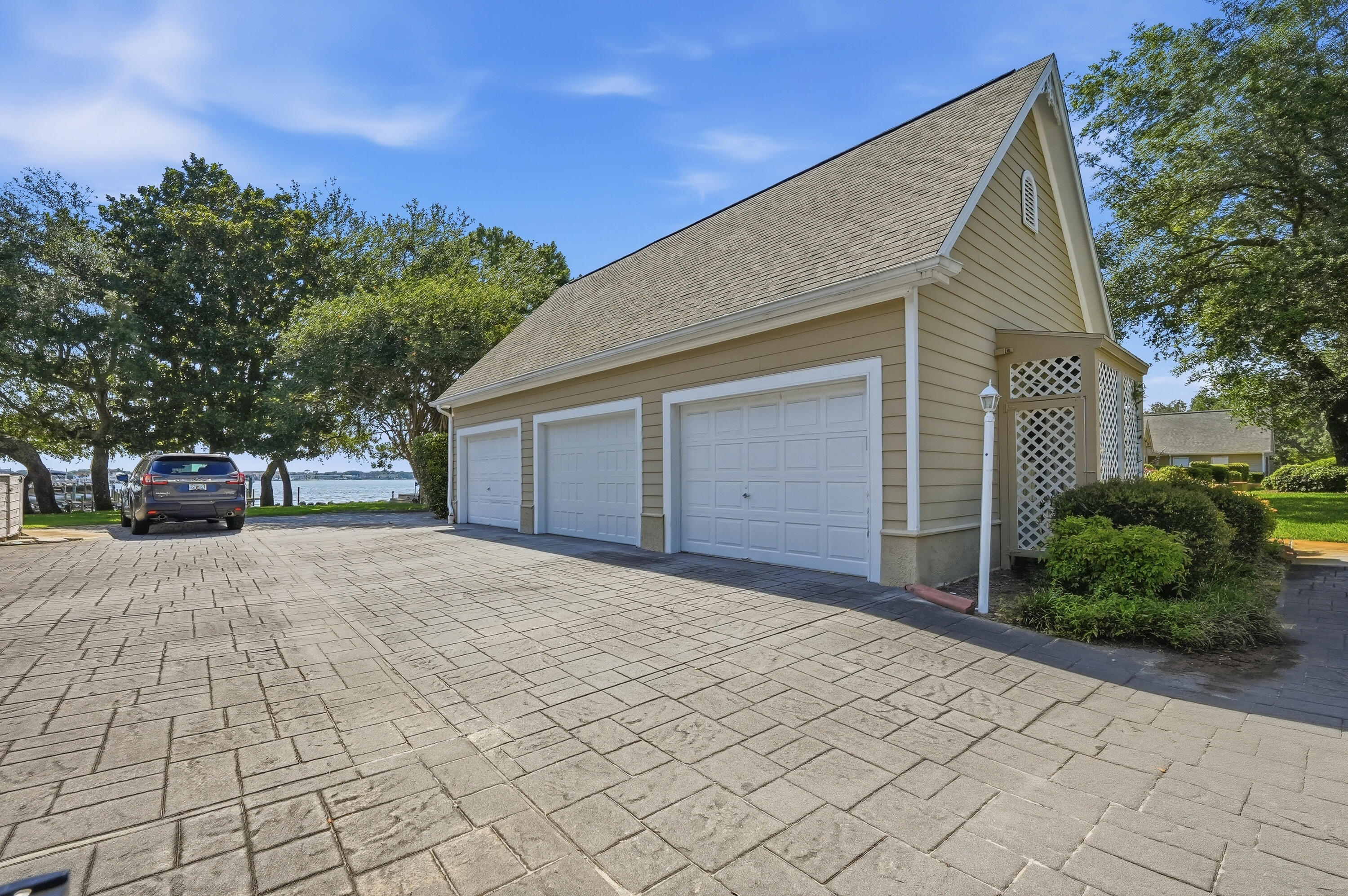 main property photo 58