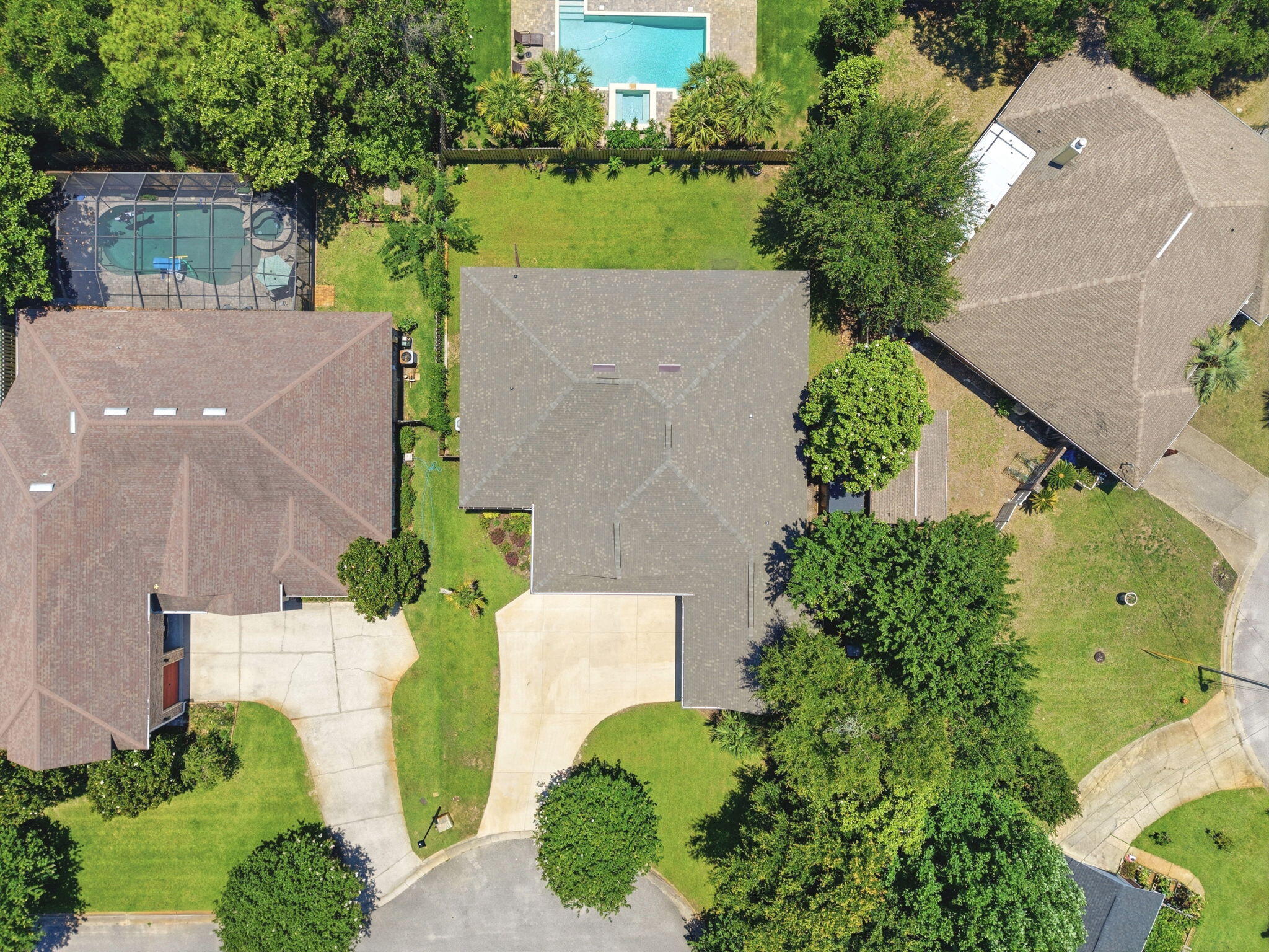 main property photo 68