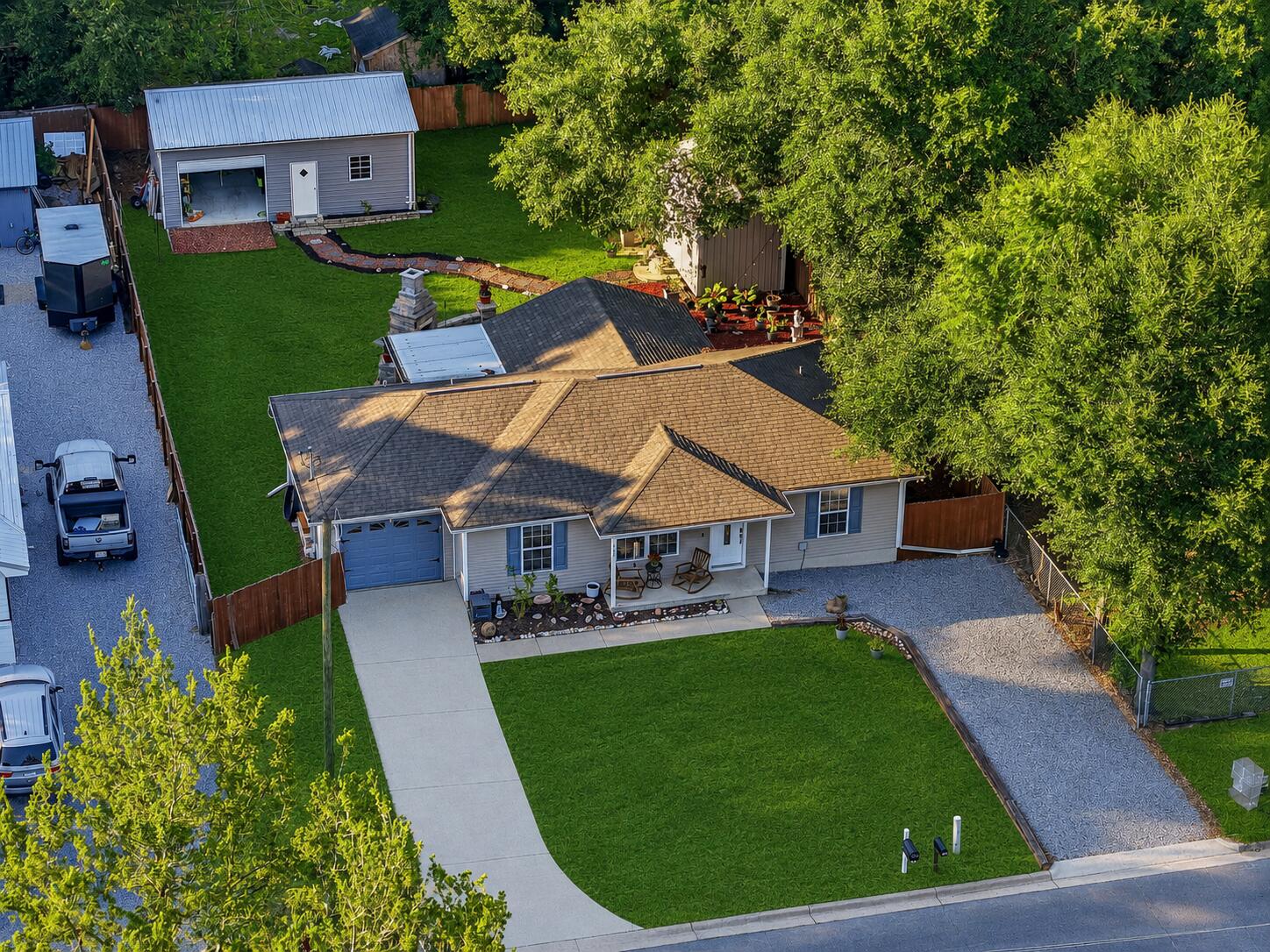 main property photo 25