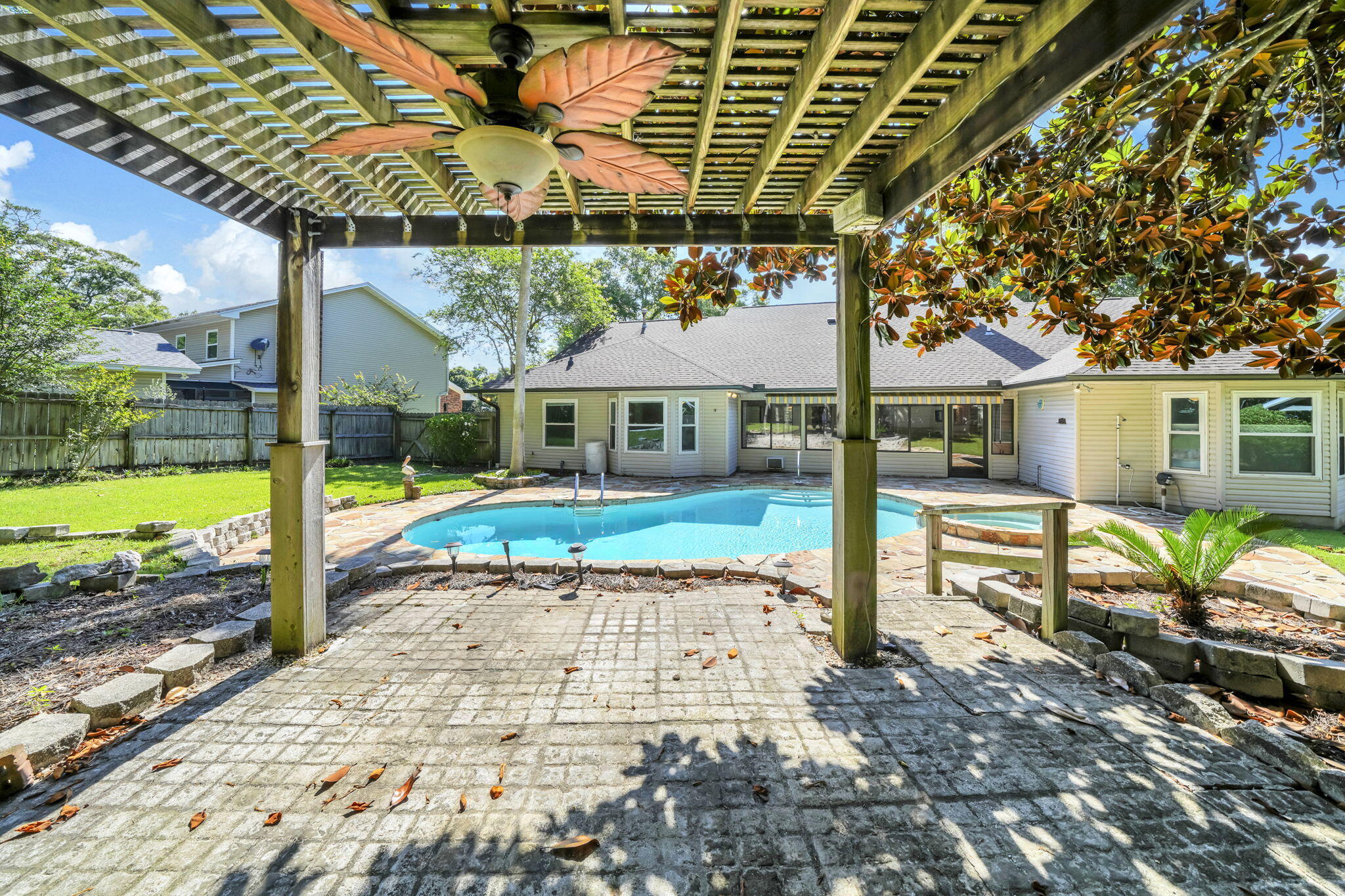 main property photo 67