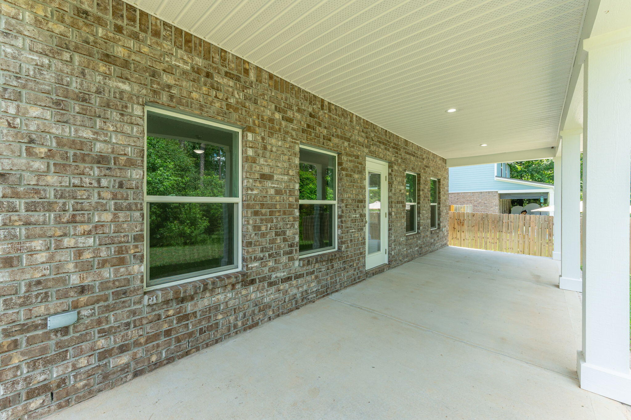 main property photo 45