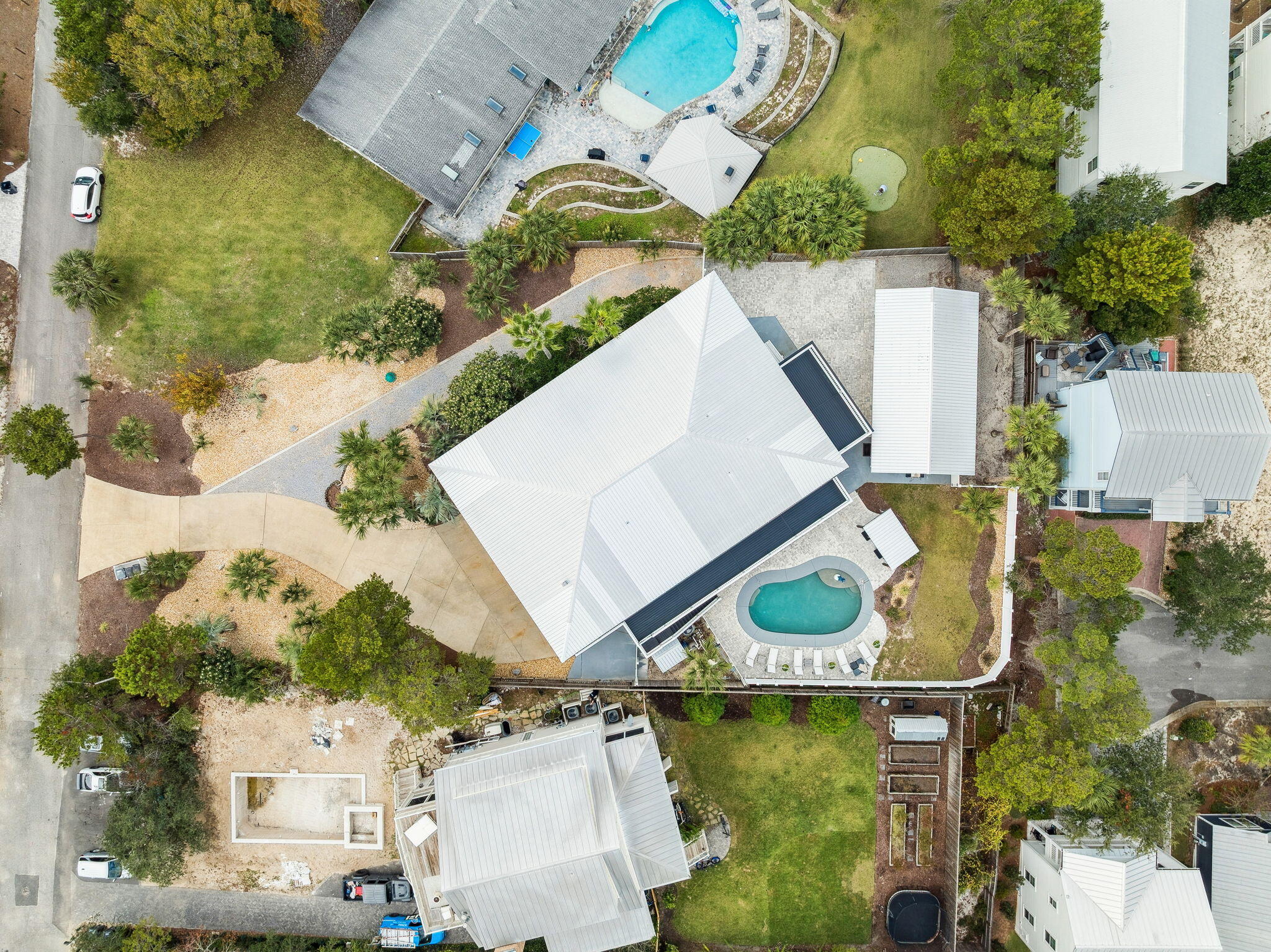 main property photo 44